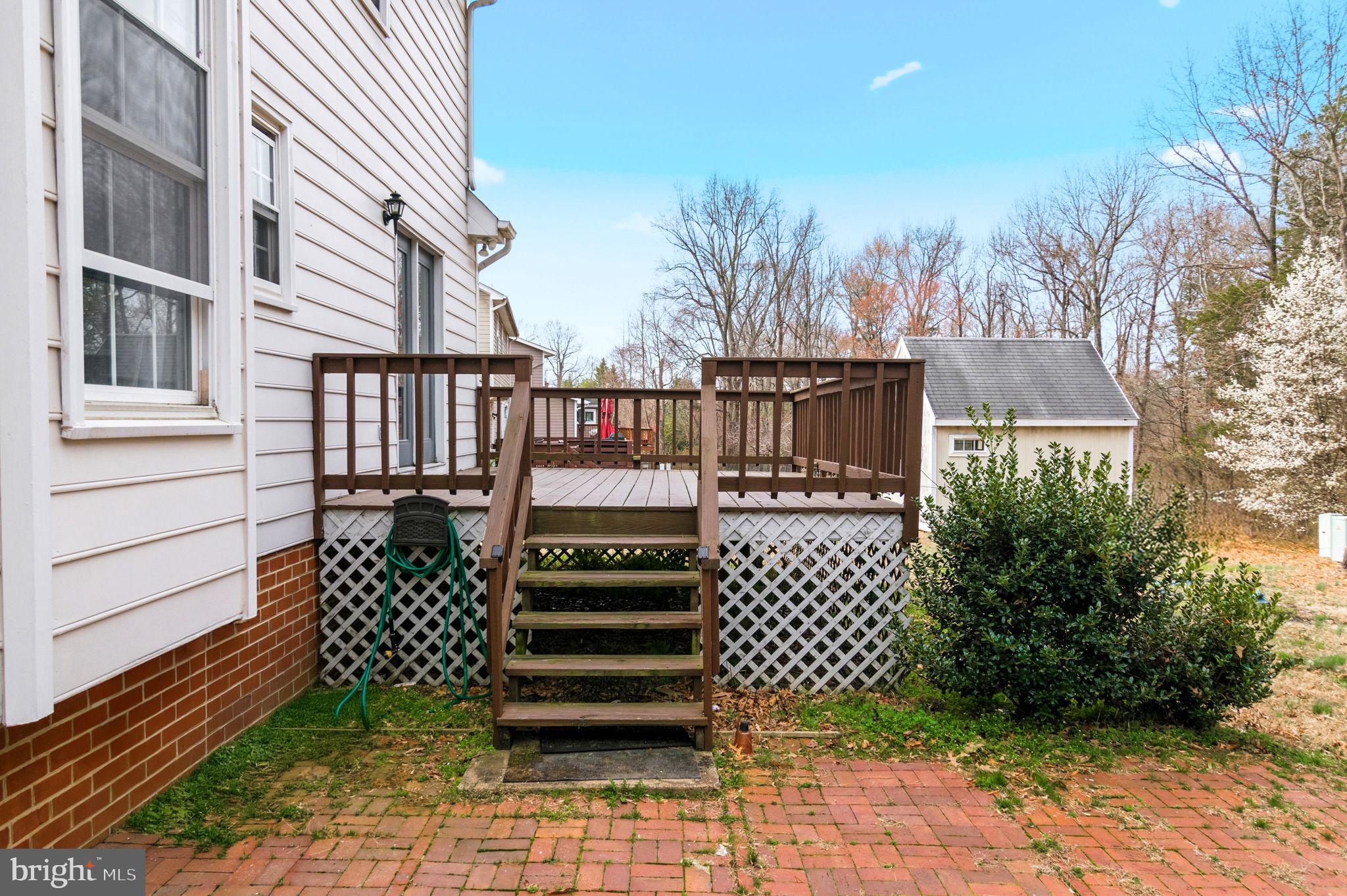 BREEZEWOOD - Residential