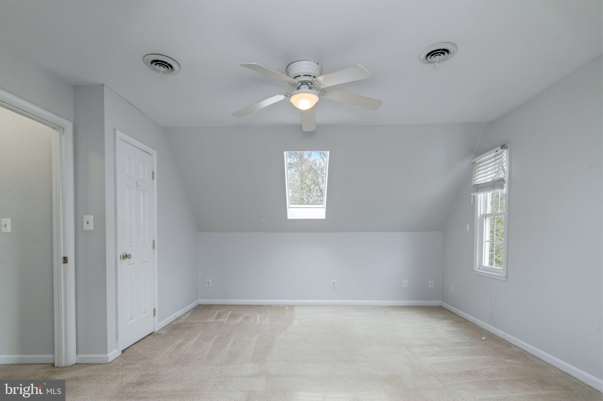 BREEZEWOOD - Residential