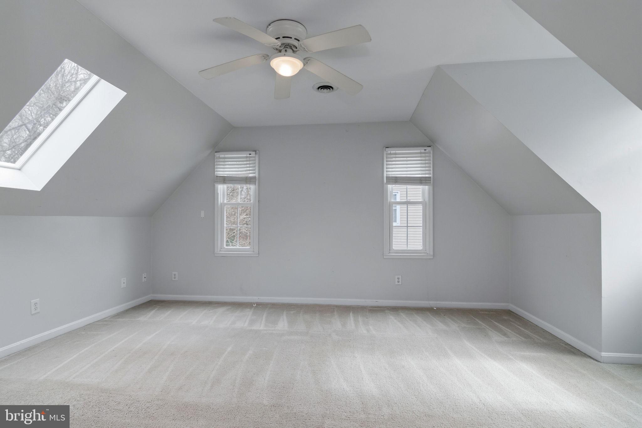 BREEZEWOOD - Residential