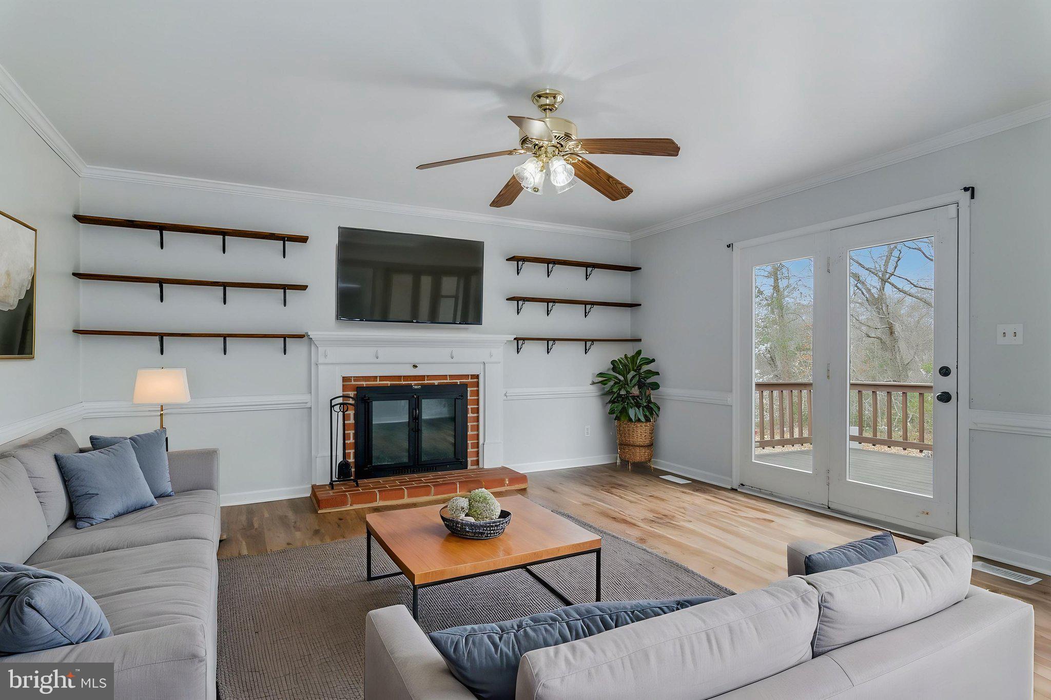 BREEZEWOOD - Residential