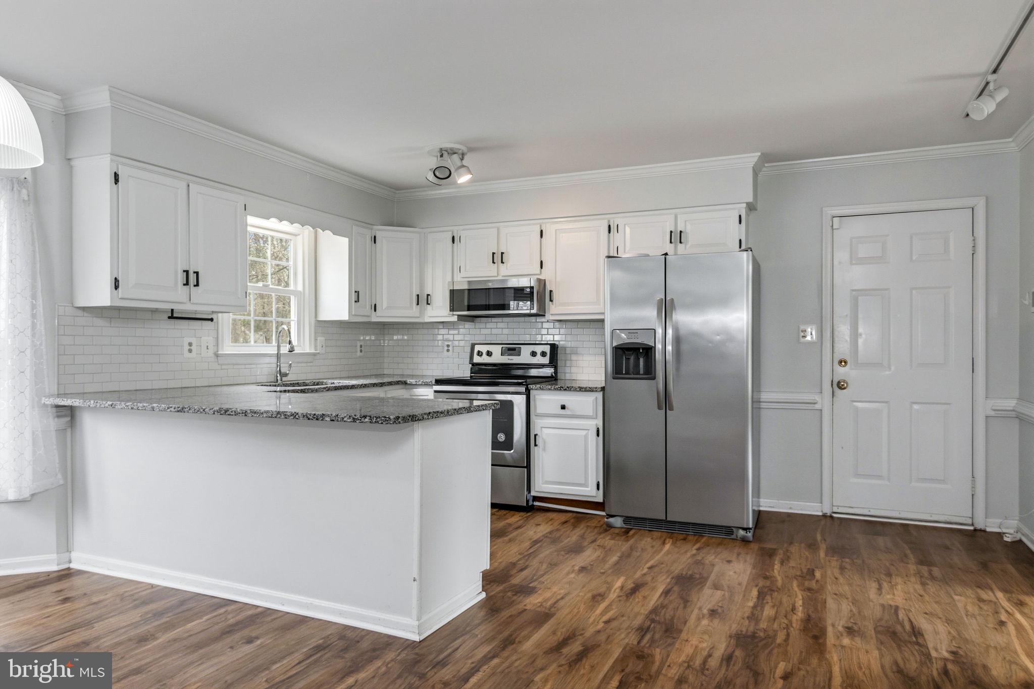 BREEZEWOOD - Residential