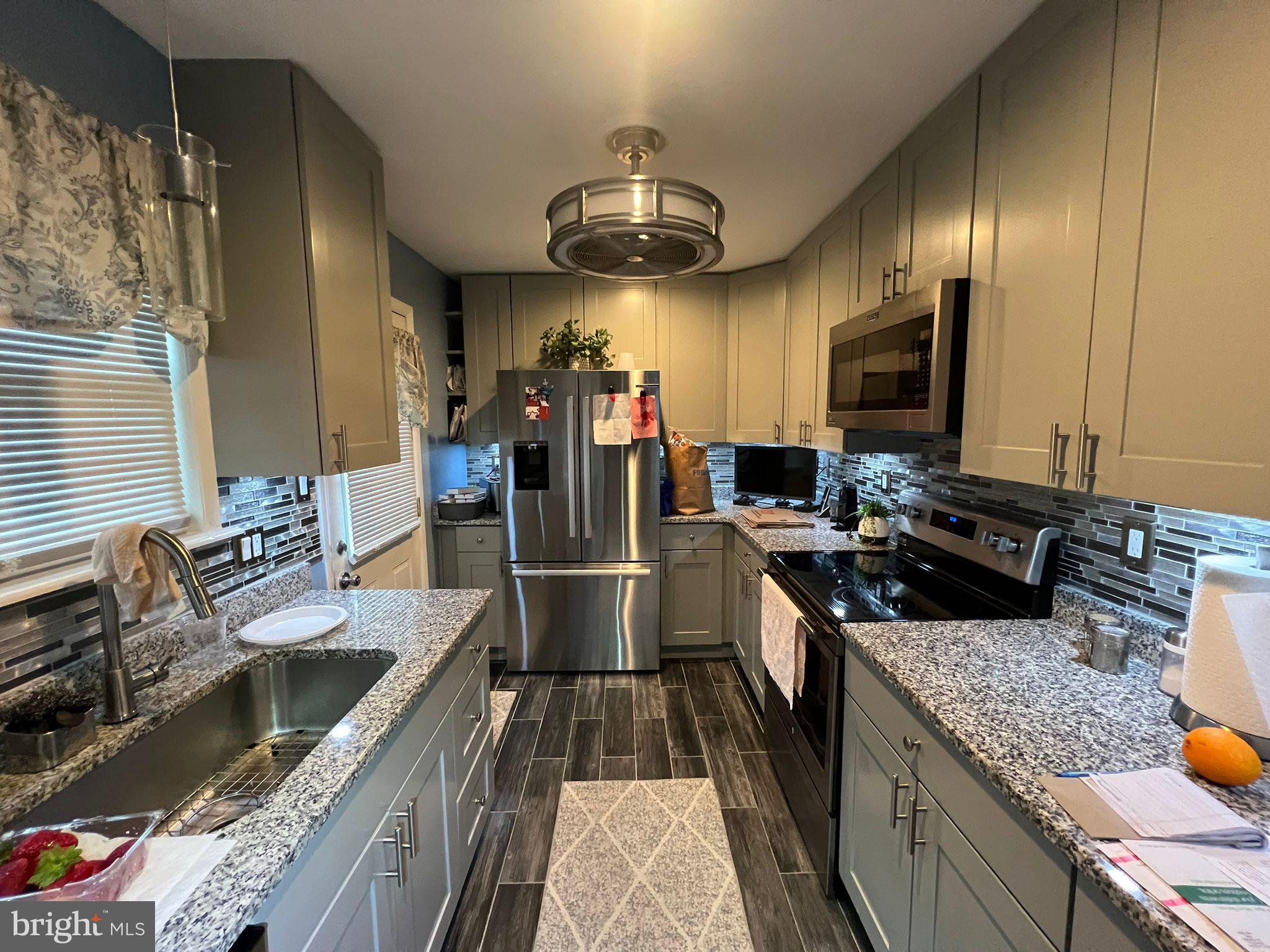 GERARD PLAZA - Residential