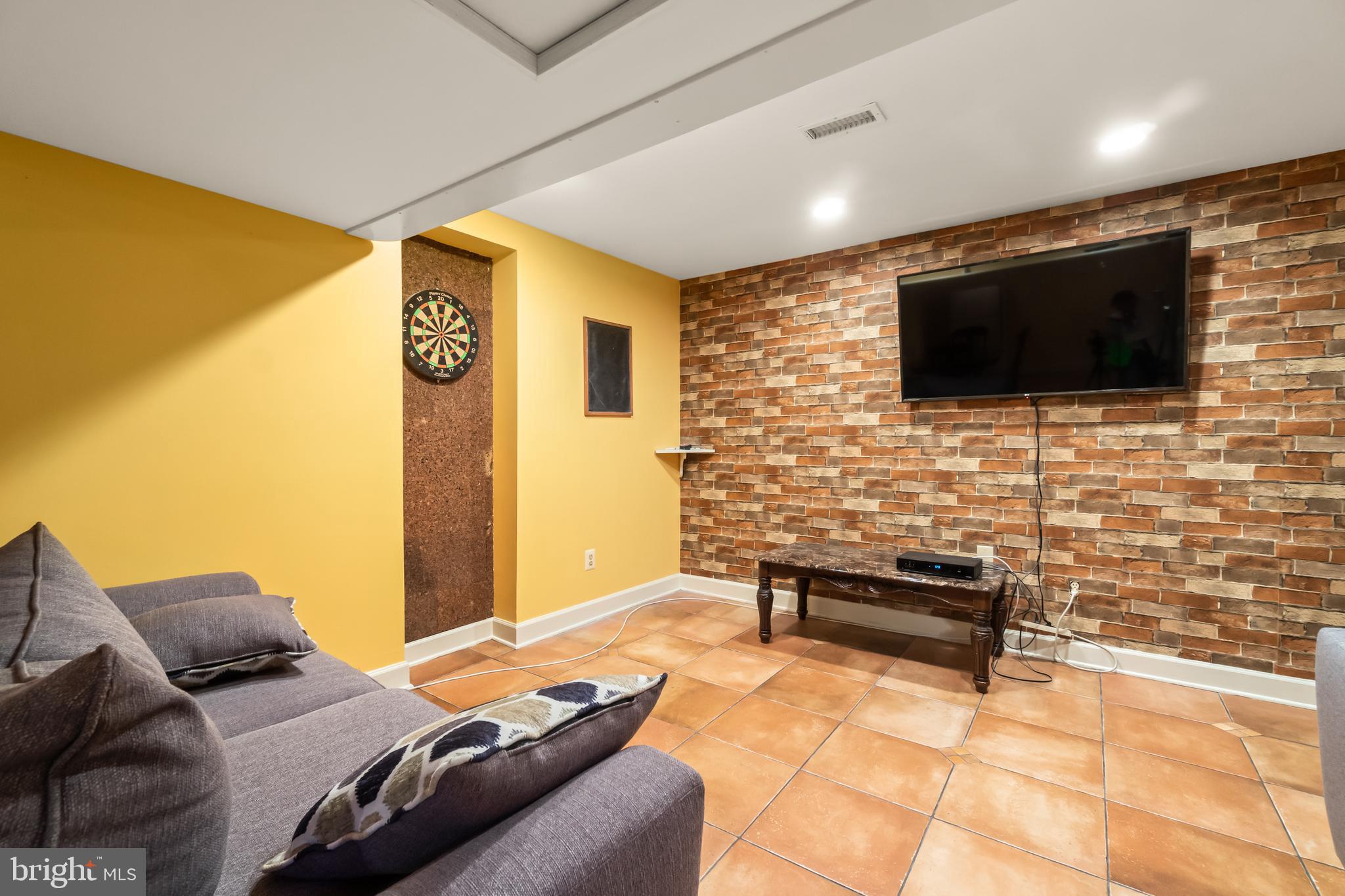 FALMOUTH VILLAGE - Residential