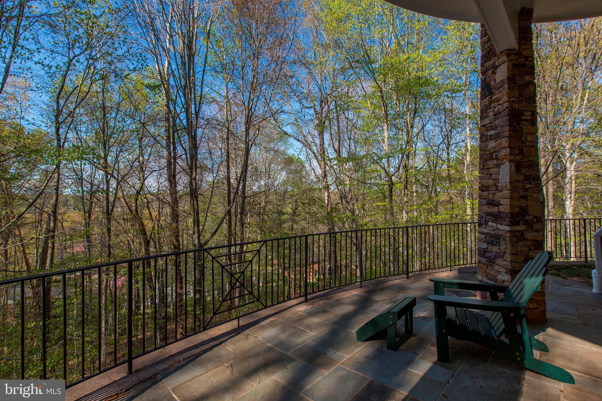 RIVER FALLS - Residential