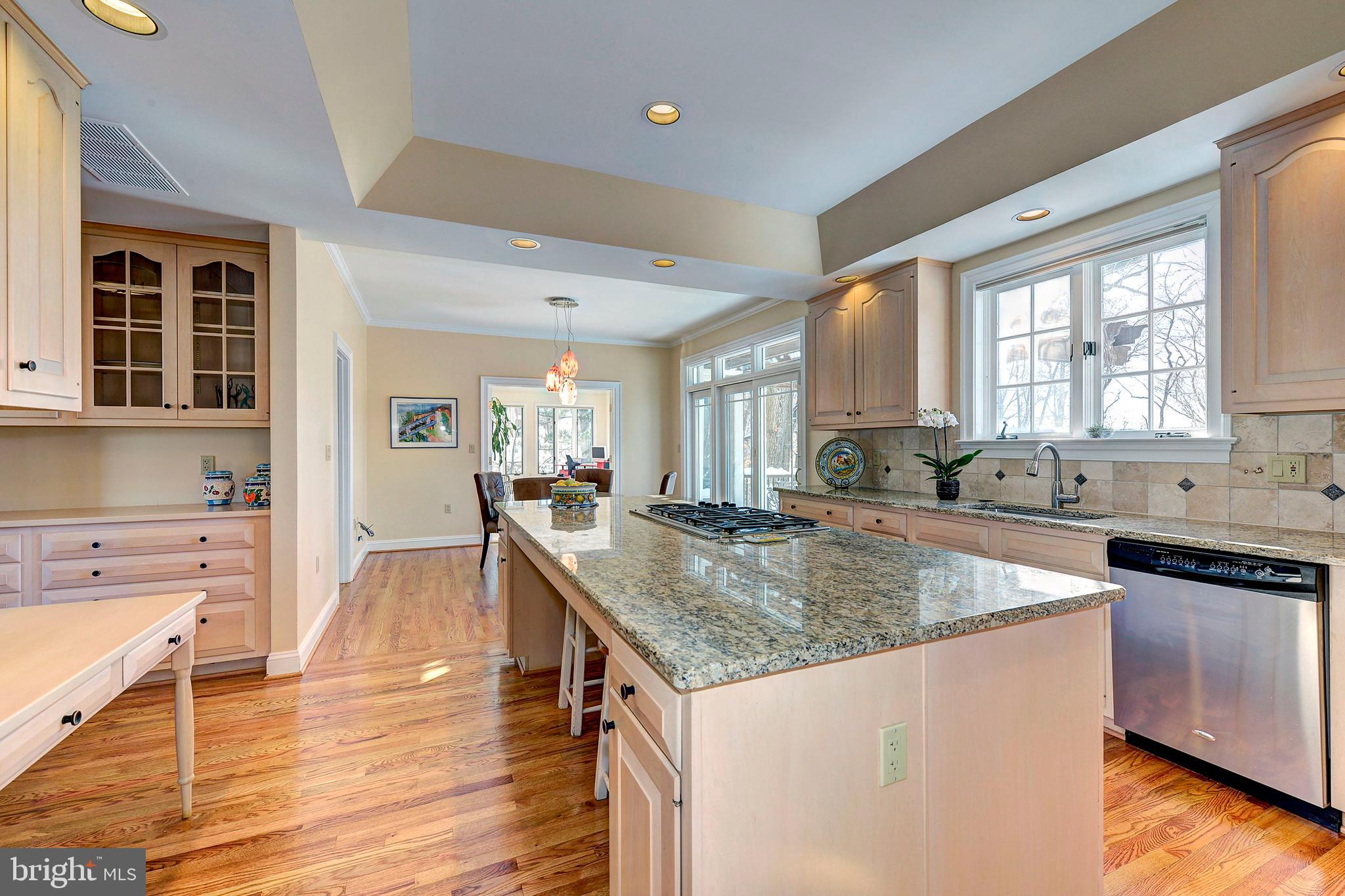 RIVER FALLS - Residential