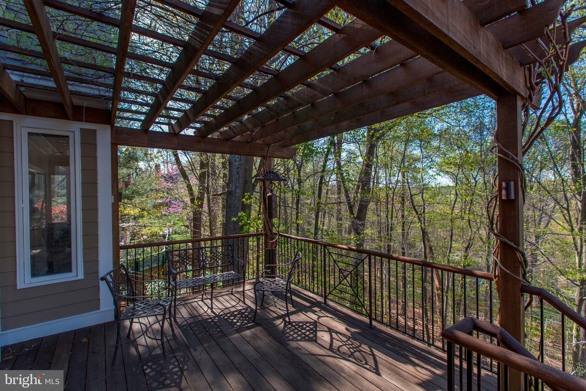 RIVER FALLS - Residential