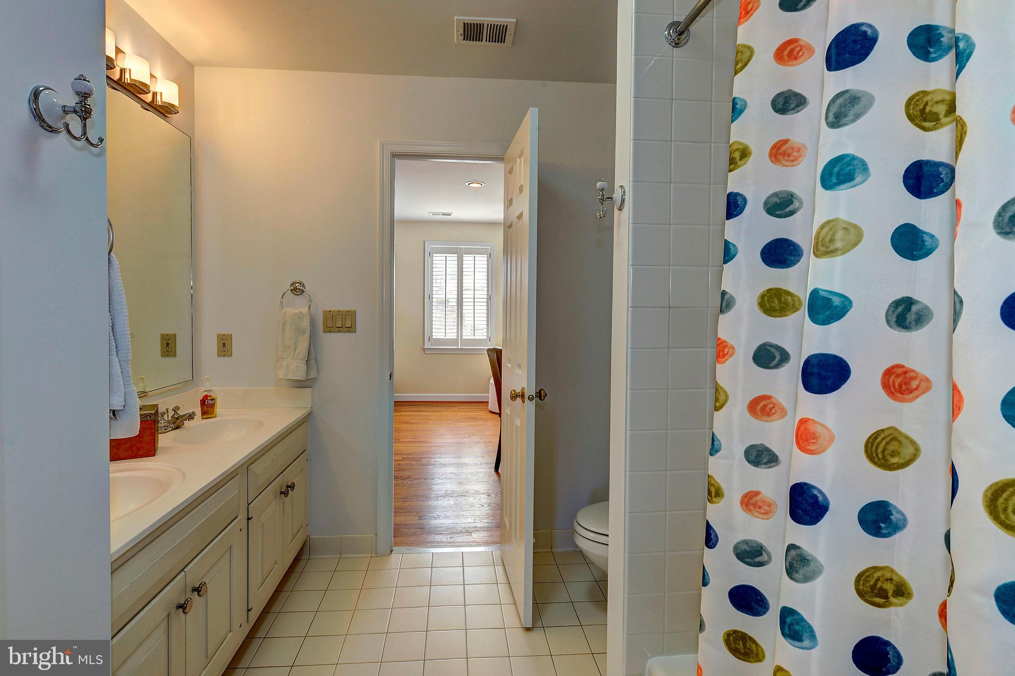 RIVER FALLS - Residential