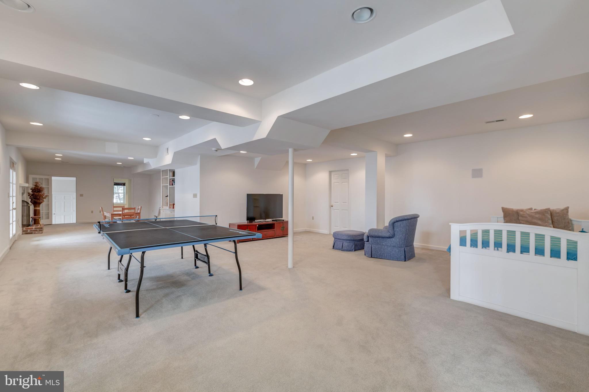 RIVER FALLS - Residential