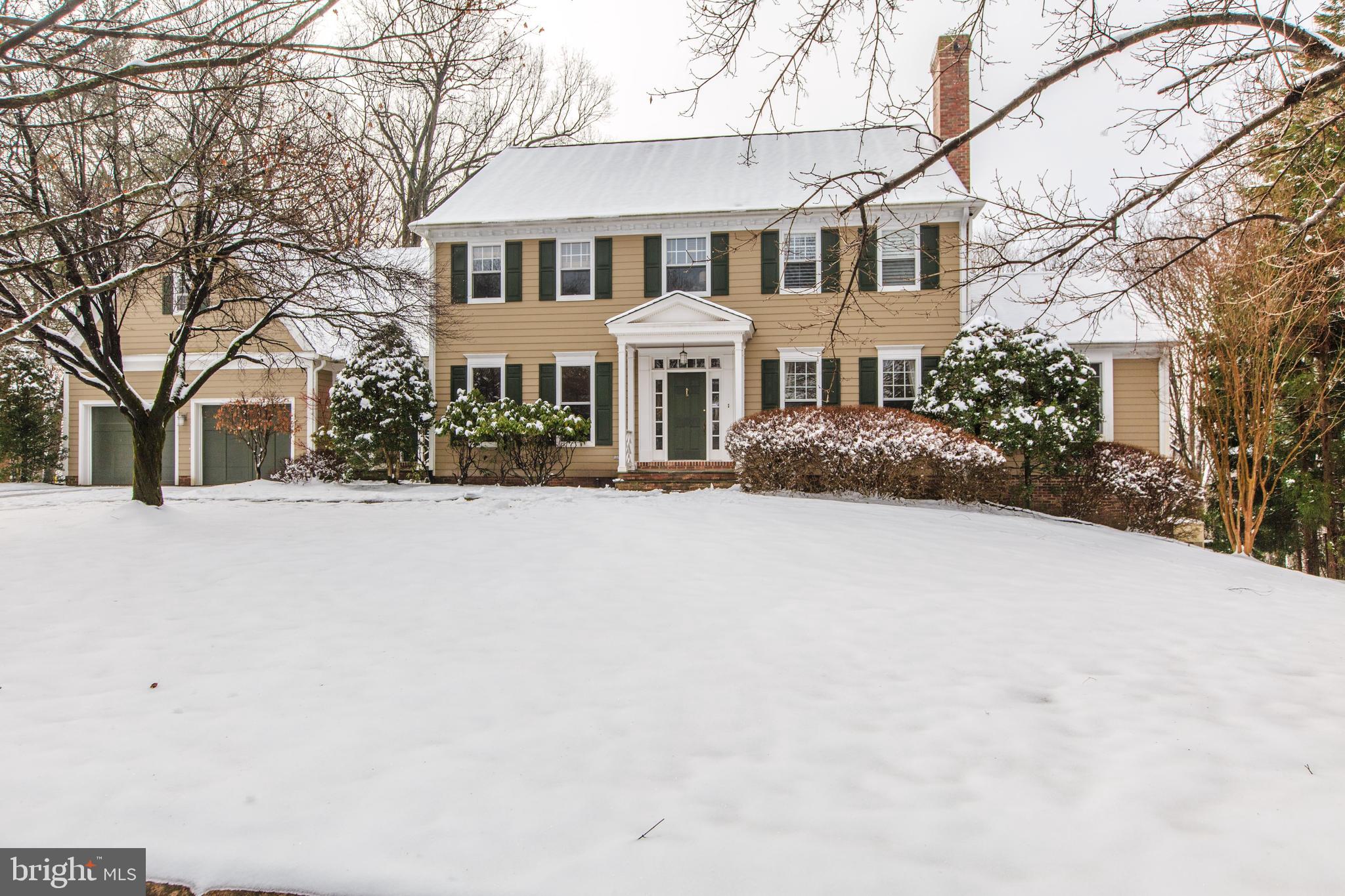 RIVER FALLS - Residential