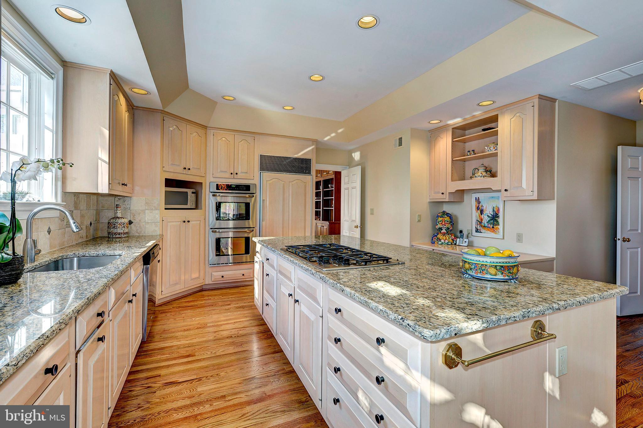 RIVER FALLS - Residential