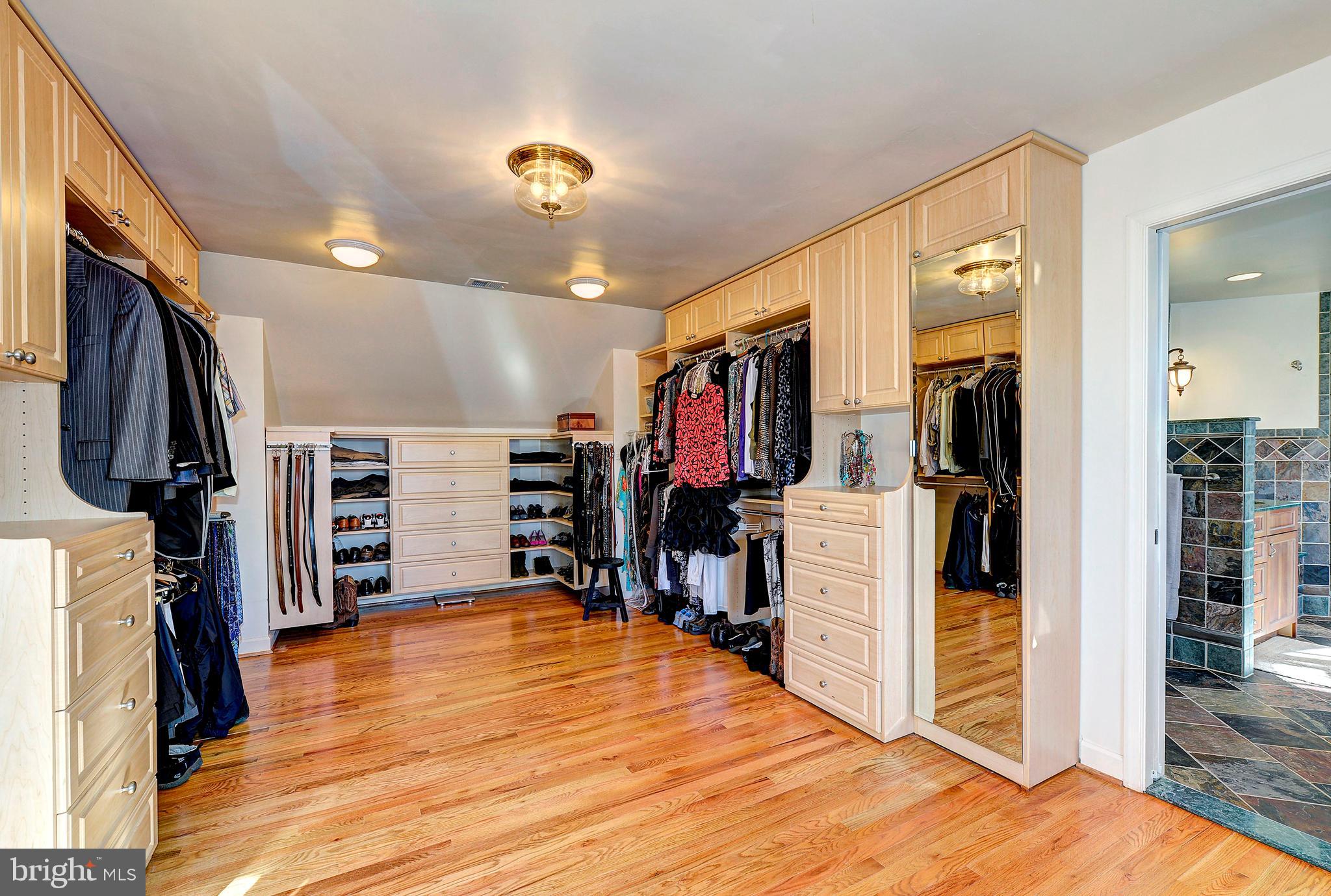 RIVER FALLS - Residential