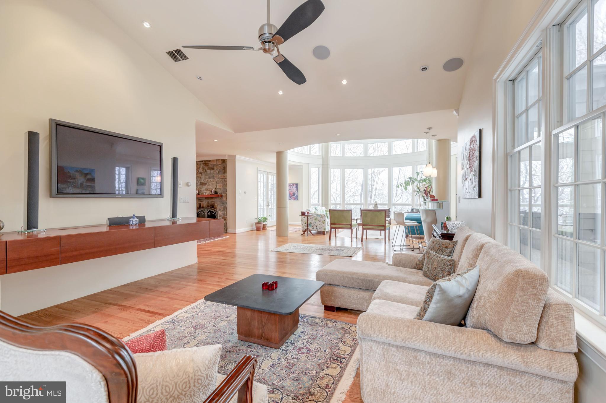 RIVER FALLS - Residential