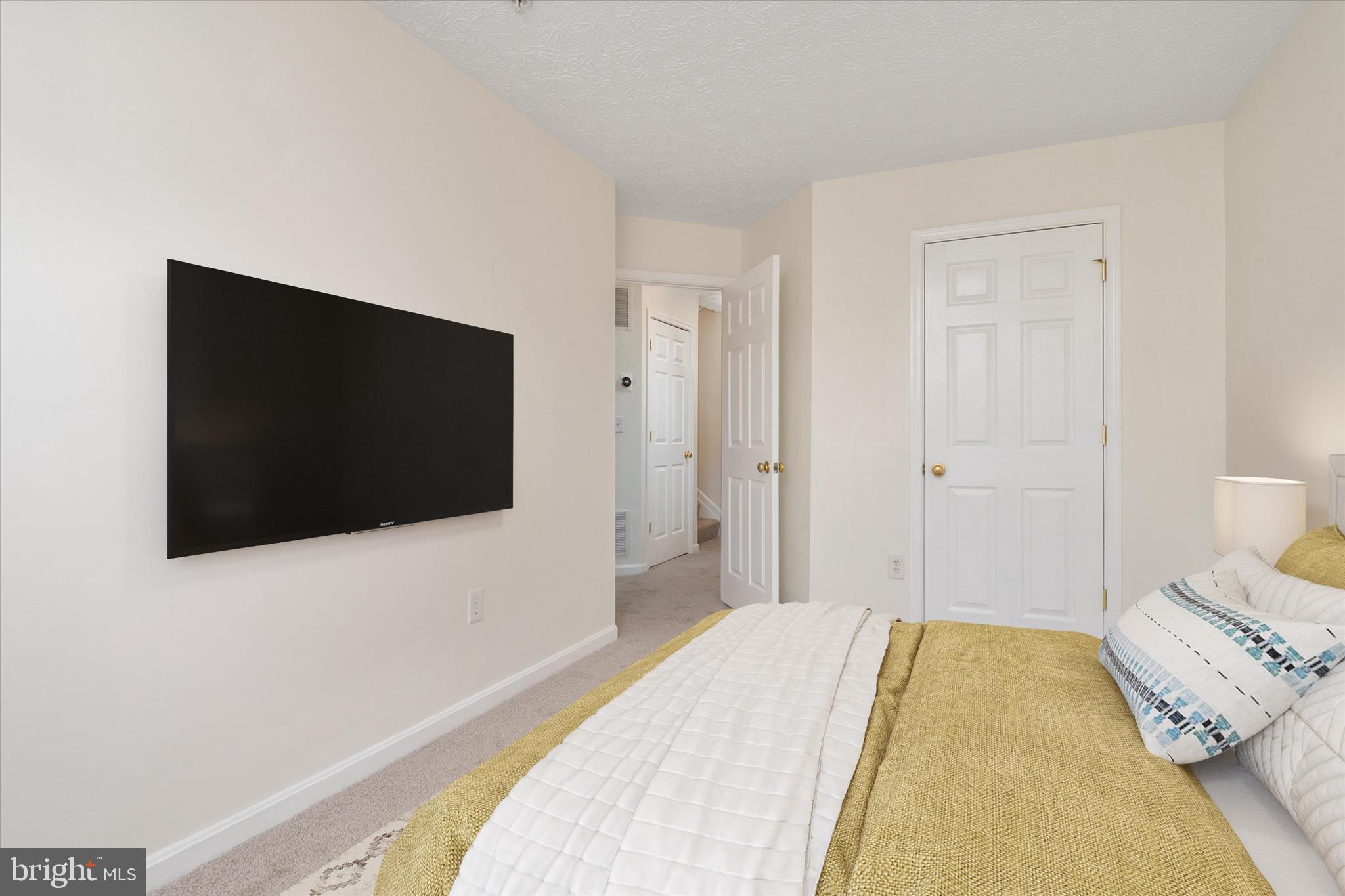 ASBURY WOODS - Residential