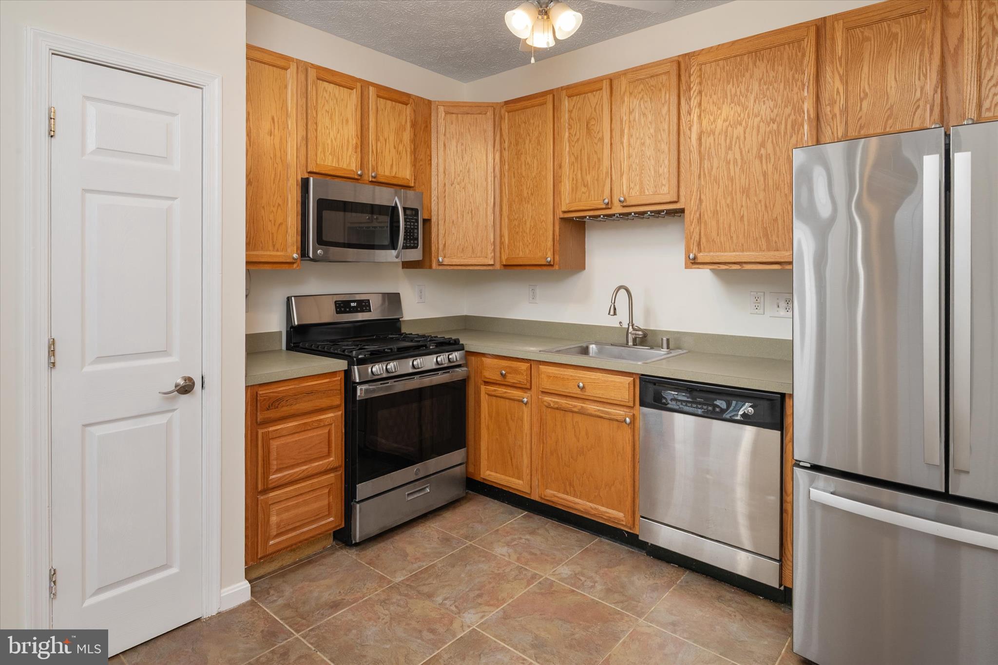 ASBURY WOODS - Residential