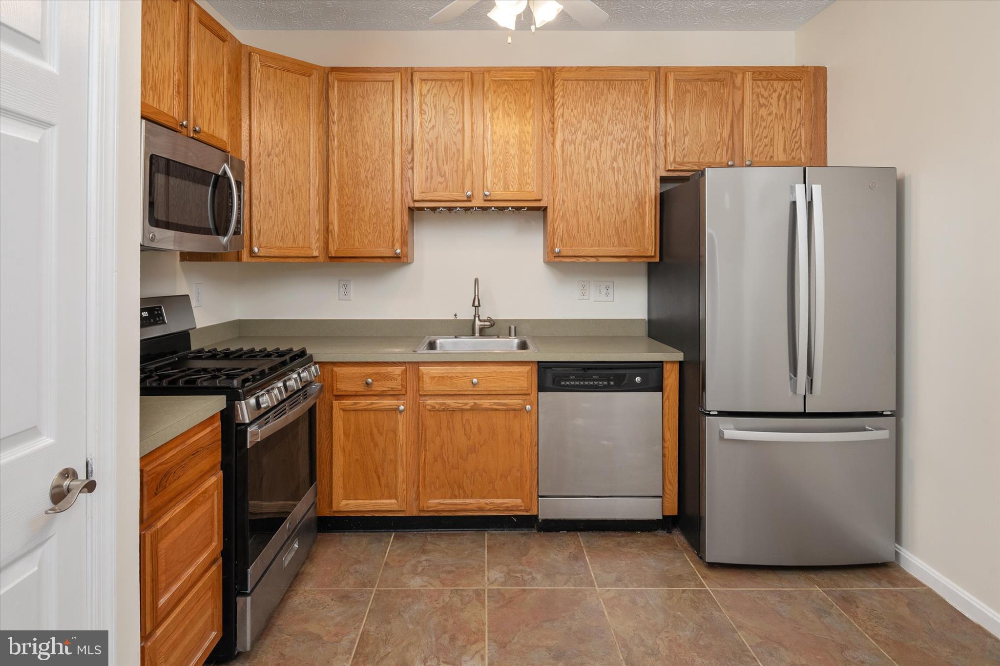 ASBURY WOODS - Residential