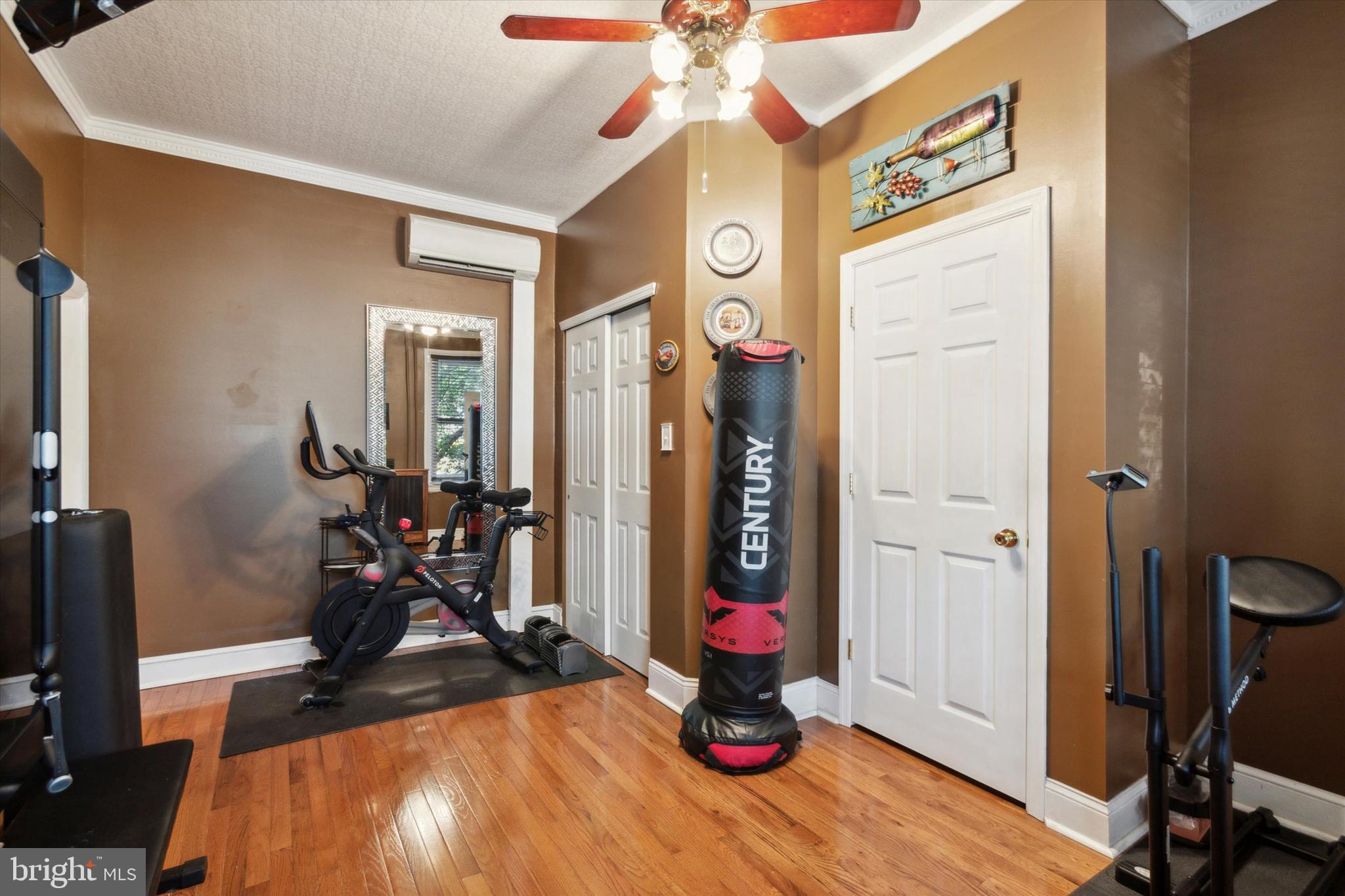 PORT RICHMOND - Residential