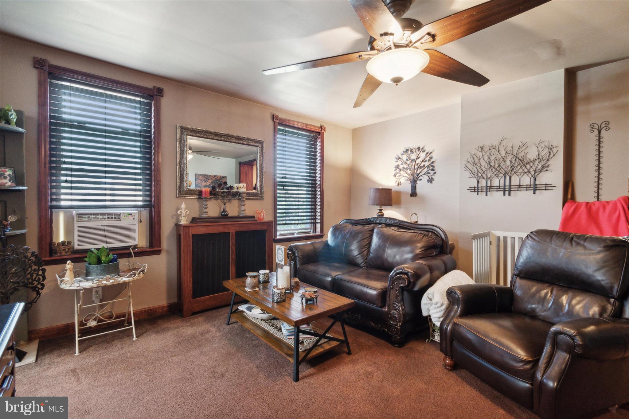 PORT RICHMOND - Residential