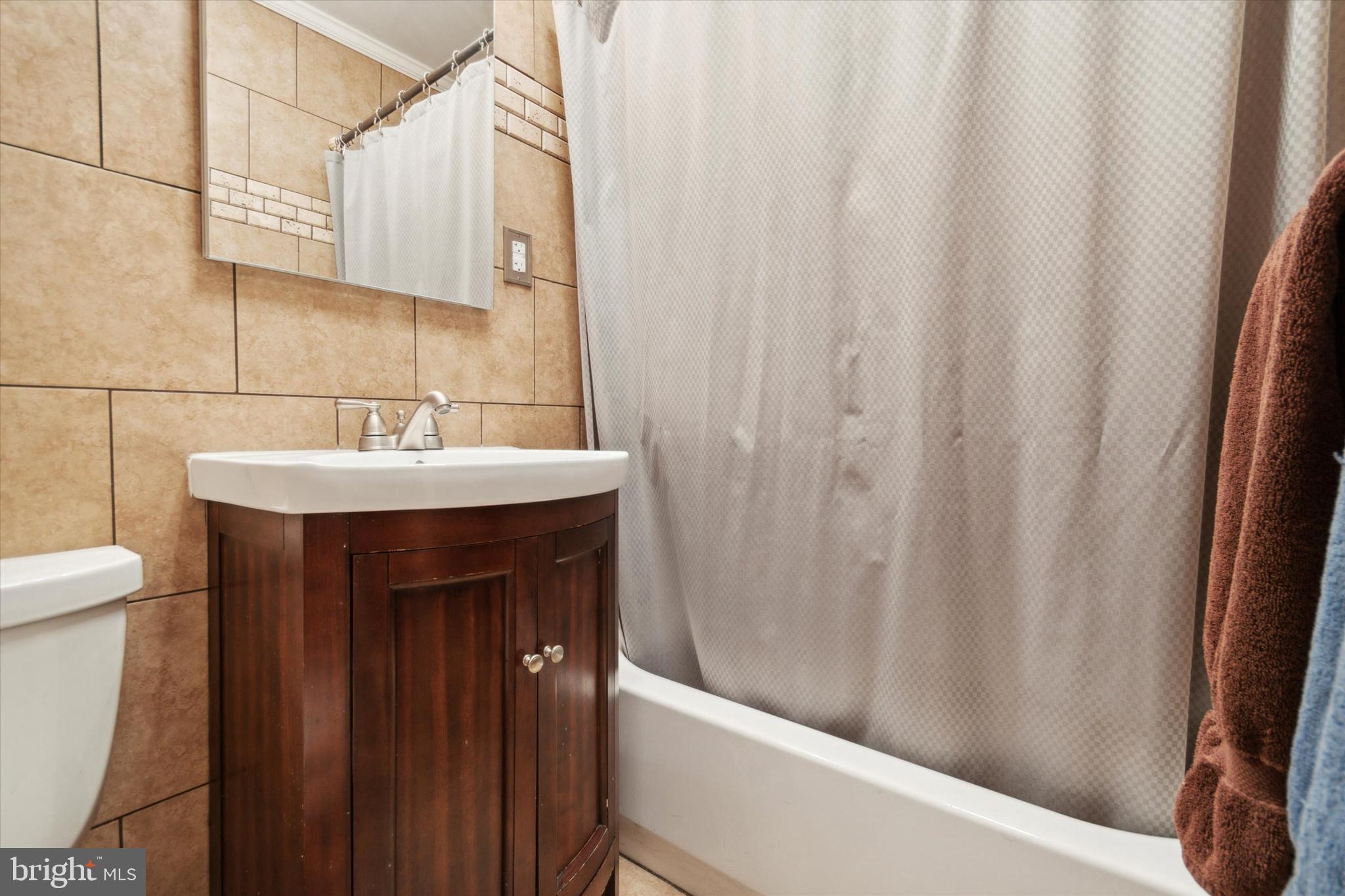 PORT RICHMOND - Residential