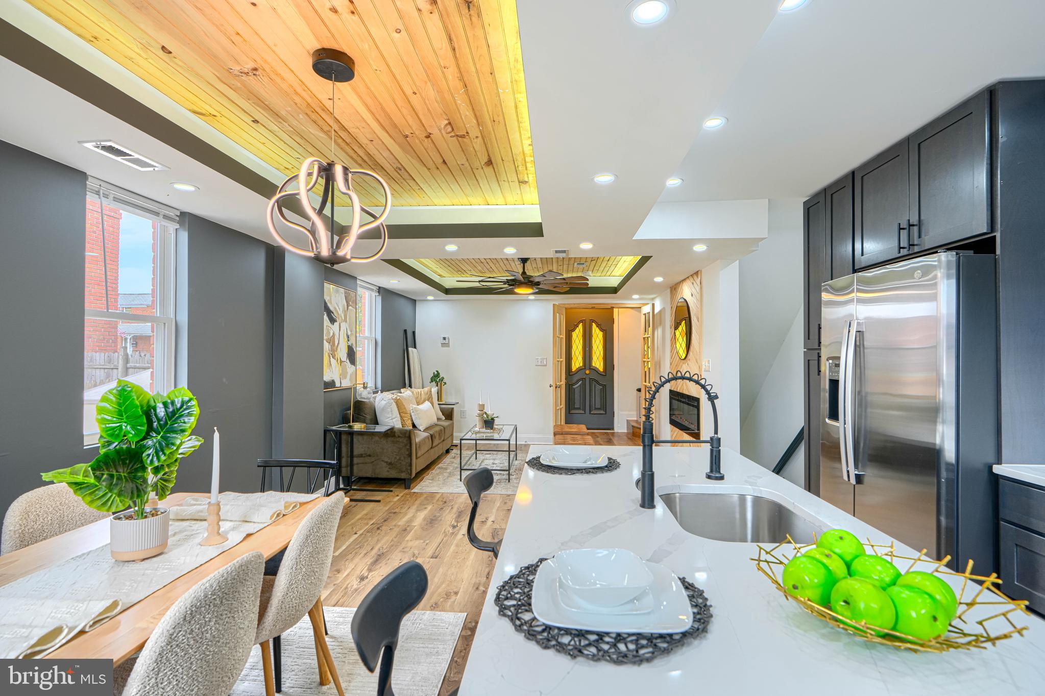 MIDDLE RIVER - Residential