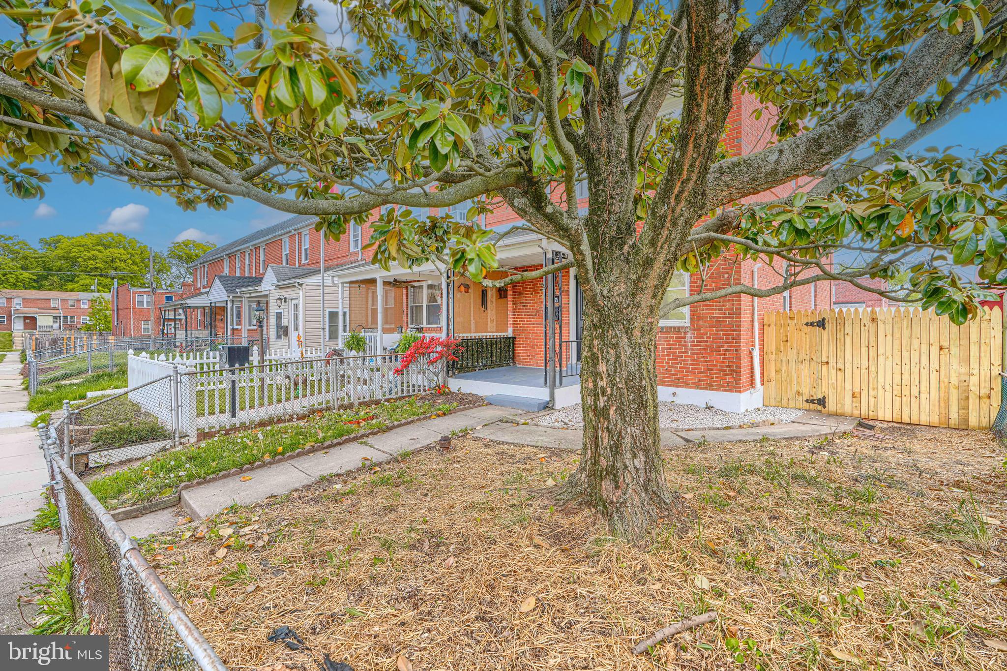 MIDDLE RIVER - Residential