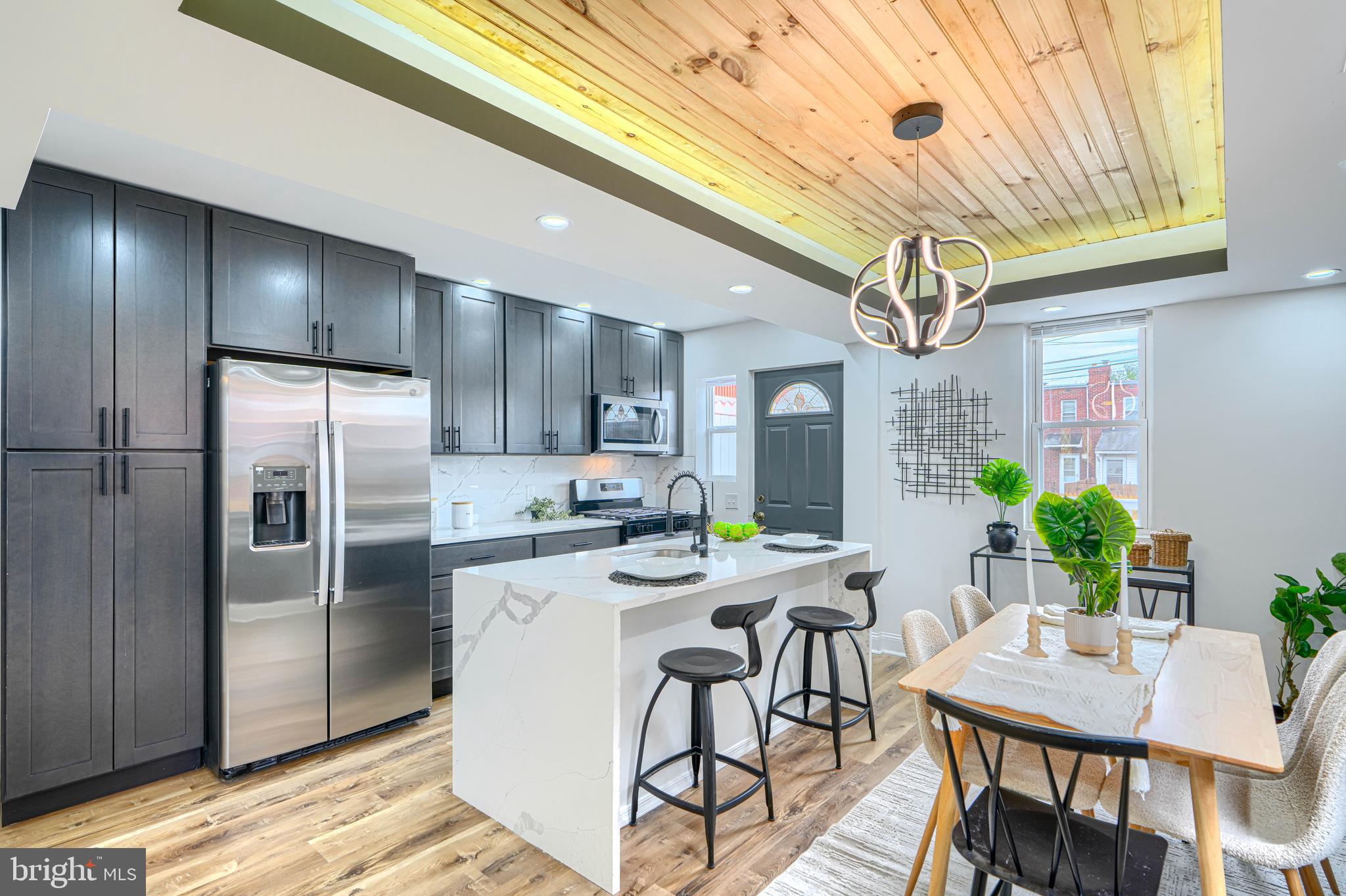 MIDDLE RIVER - Residential