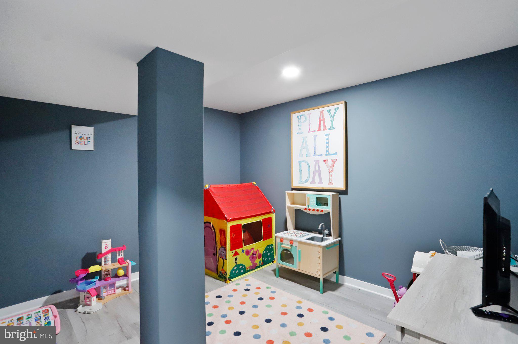 THE COMMUNITIES OF BURWELL - Residential