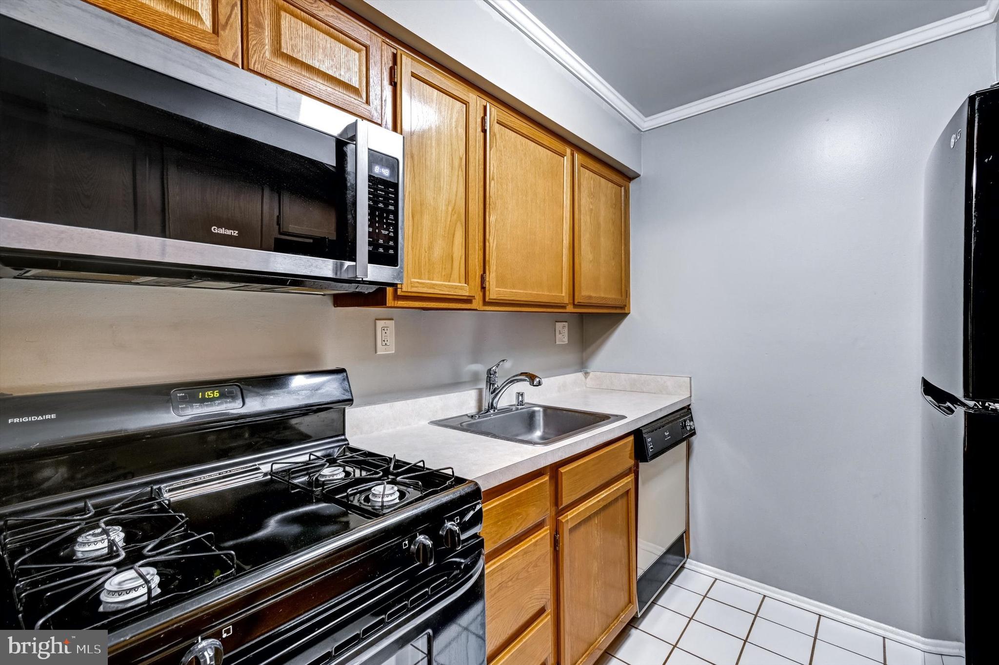 ROCKLAND RUN - Residential