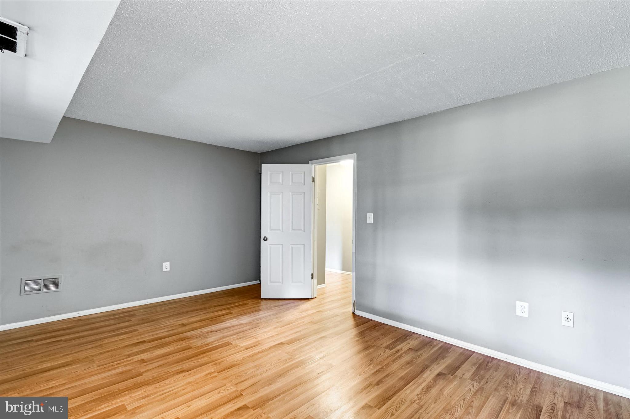 ROCKLAND RUN - Residential