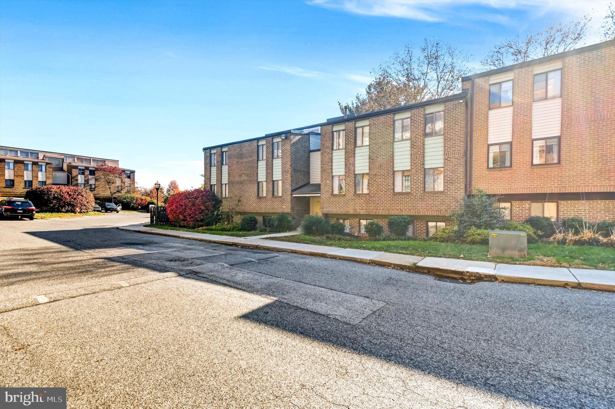 ROCKLAND RUN - Residential