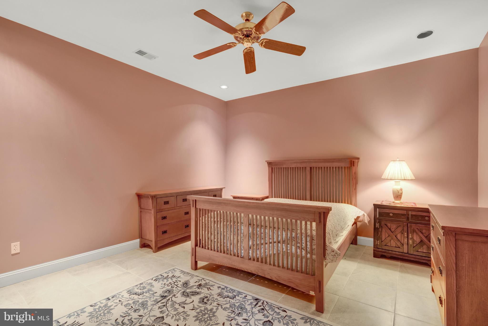 RIVERBEND KNOLLS - Residential