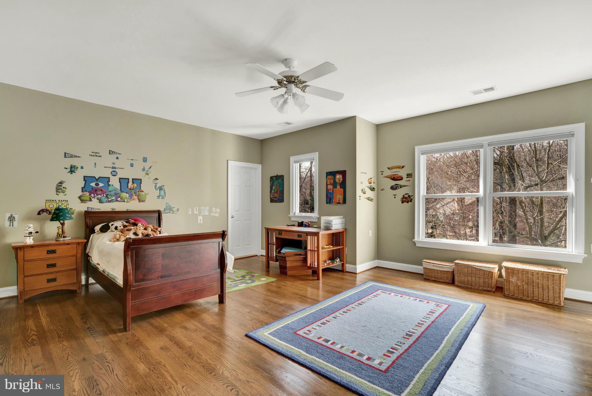 RIVERBEND KNOLLS - Residential