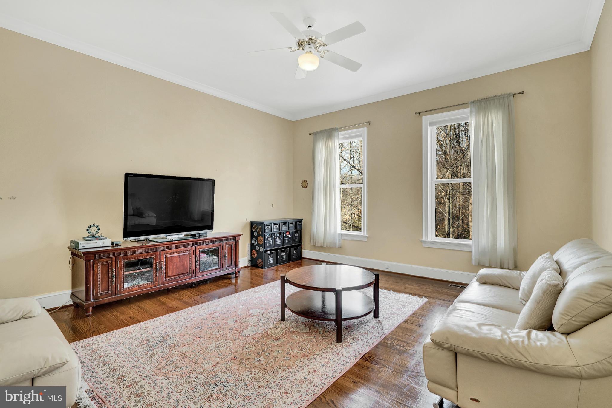 RIVERBEND KNOLLS - Residential