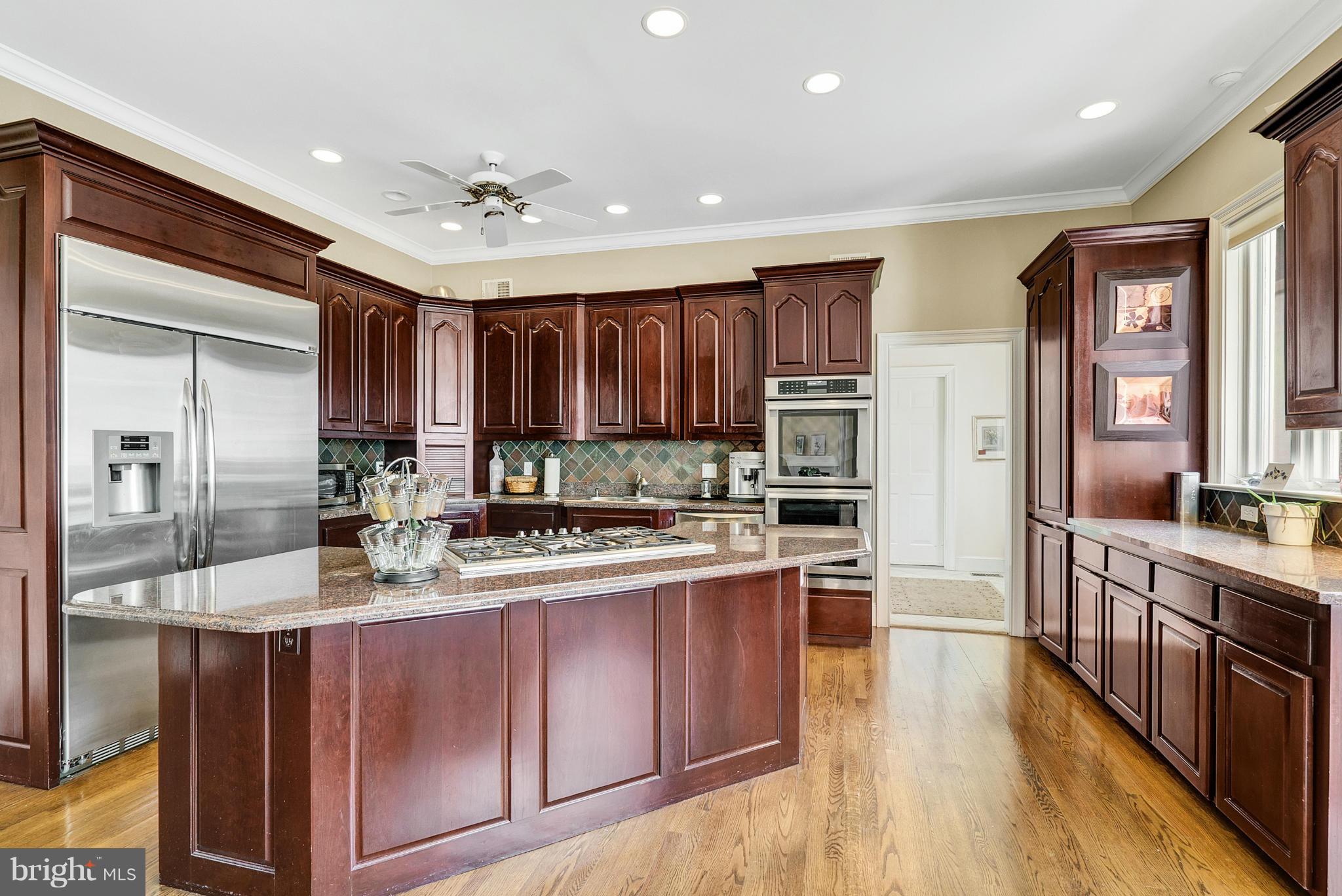 RIVERBEND KNOLLS - Residential