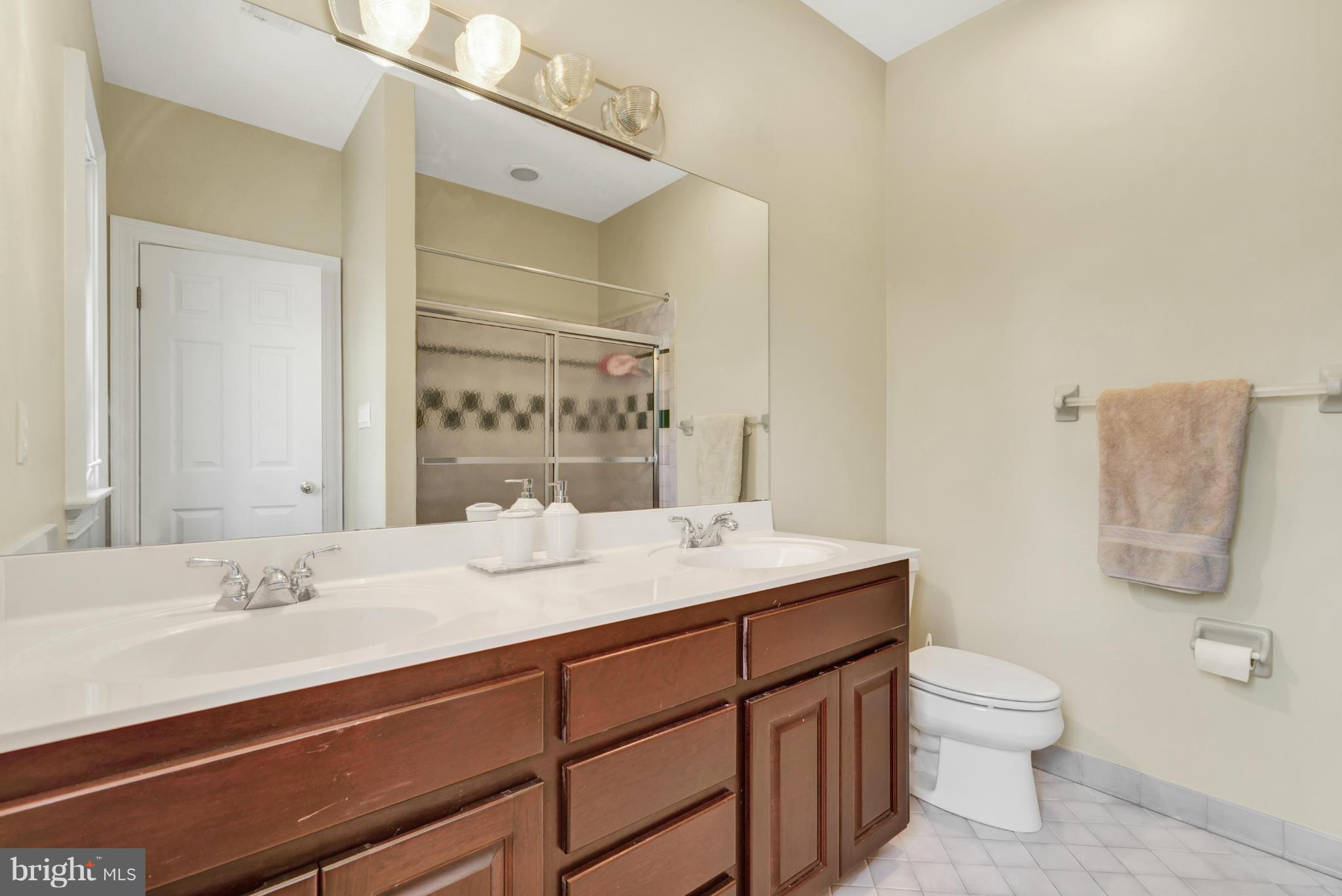 RIVERBEND KNOLLS - Residential