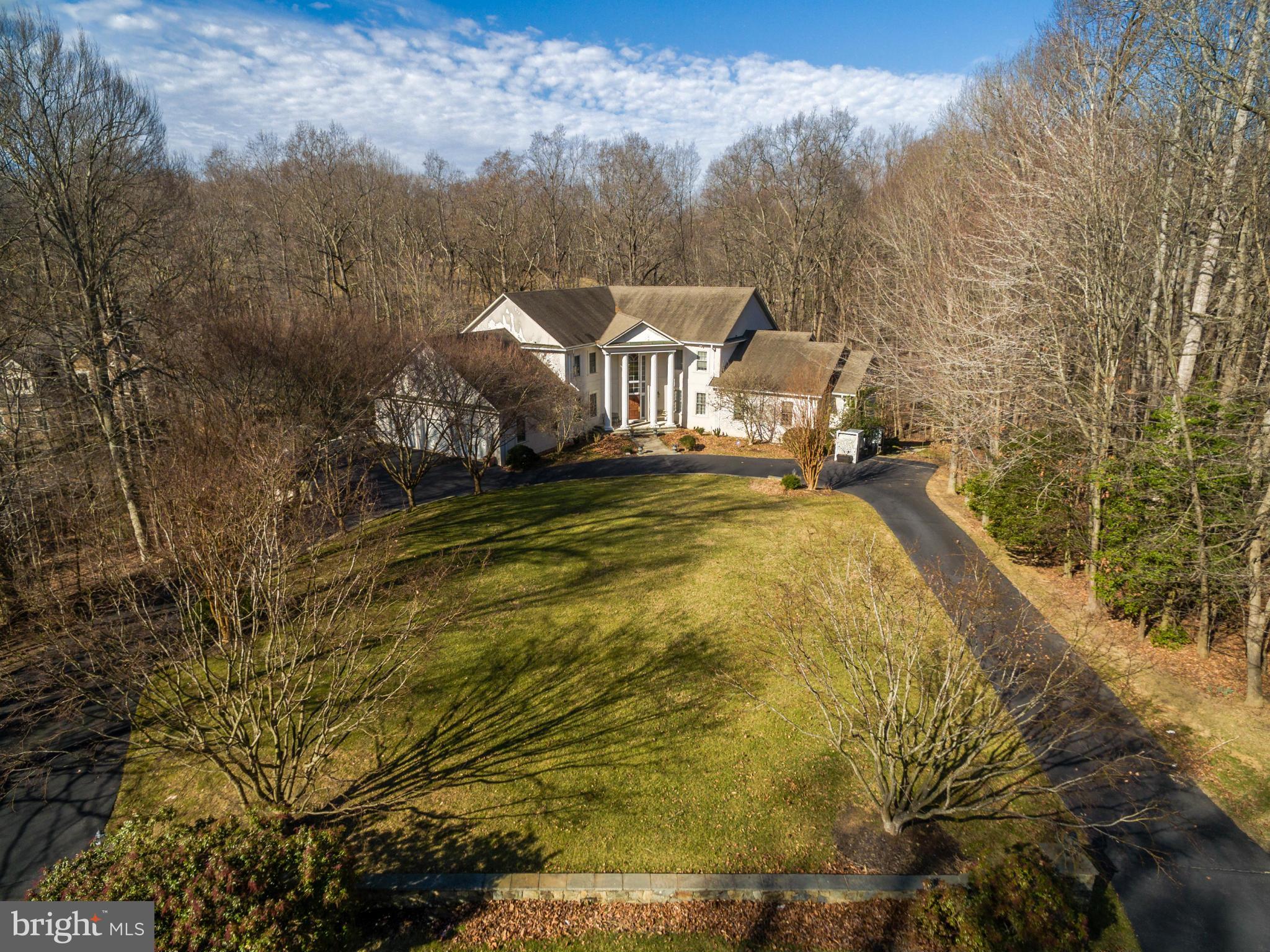 RIVERBEND KNOLLS - Residential