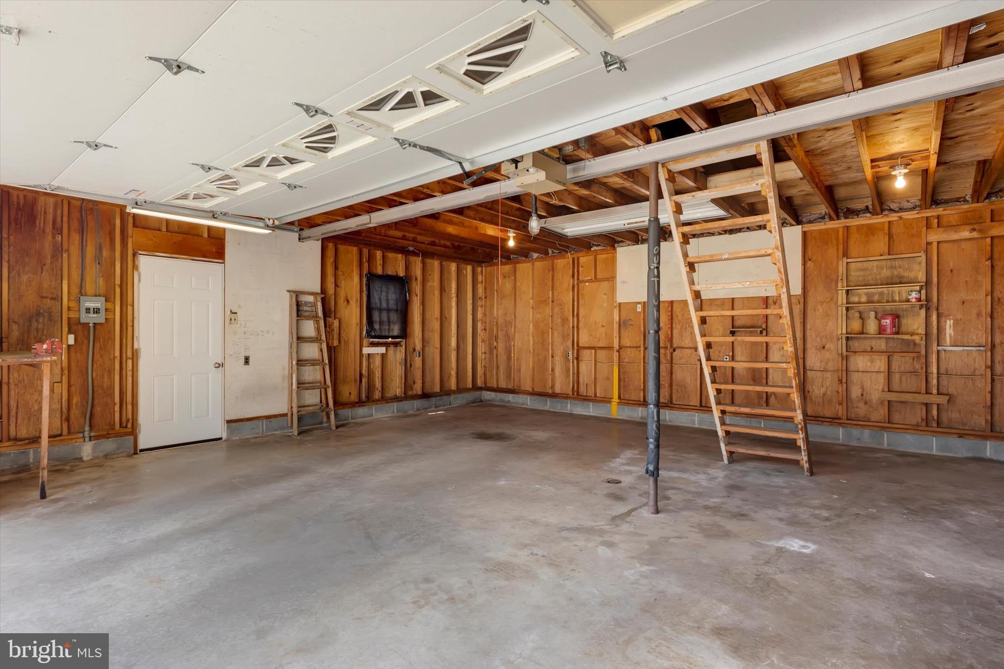 BROOKVIEW - Residential