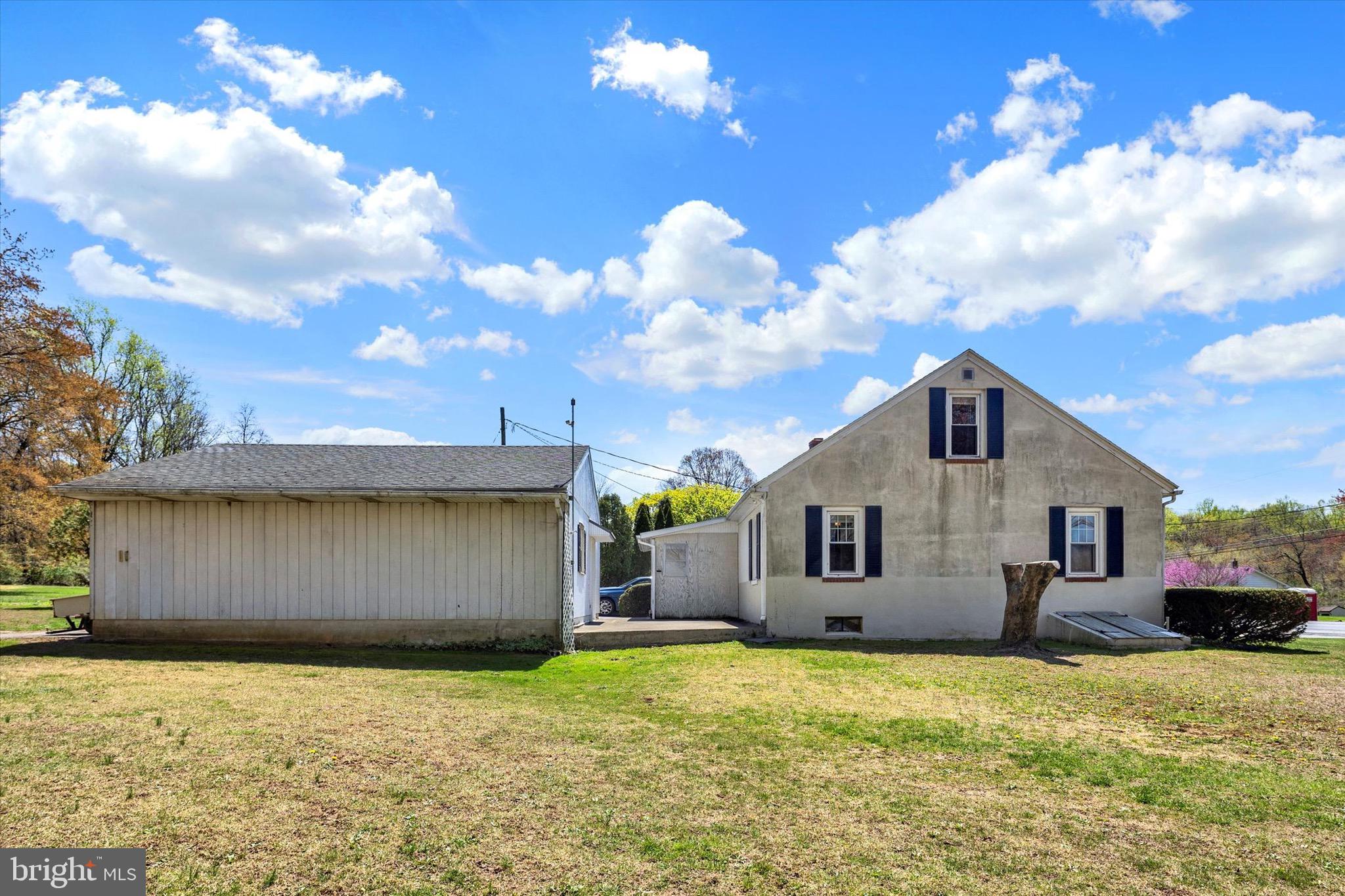 BROOKVIEW - Residential