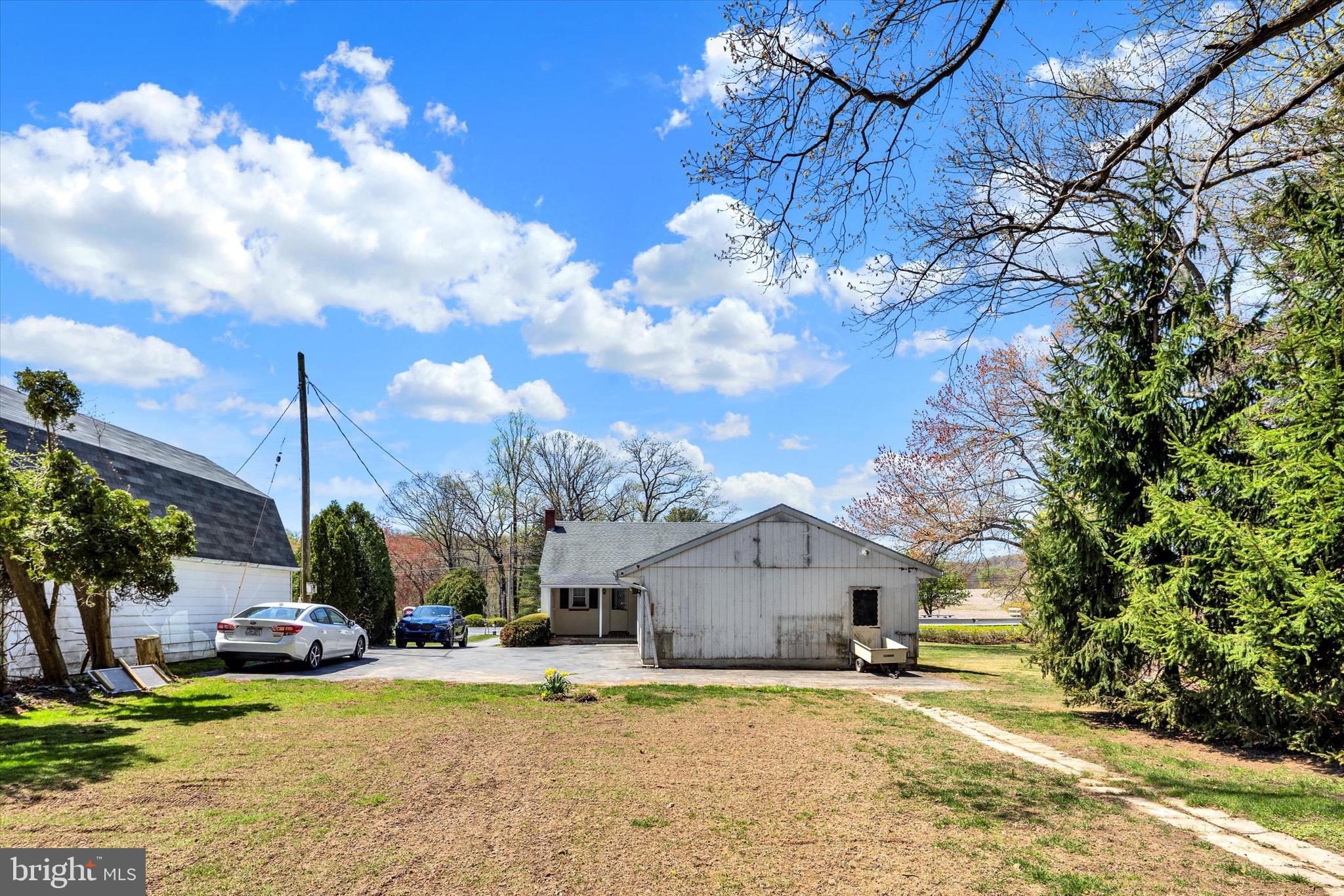 BROOKVIEW - Residential