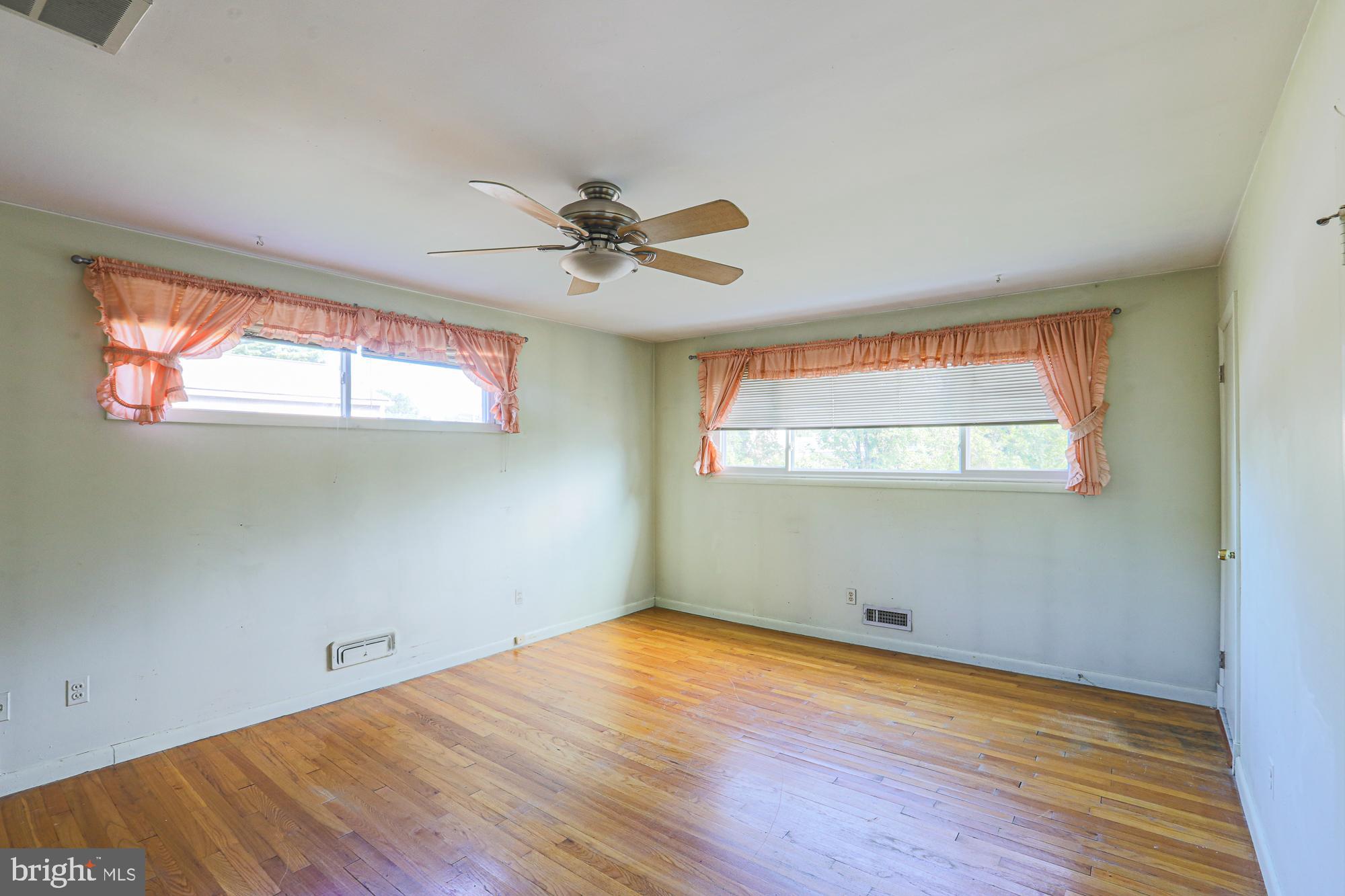 MEADOWOOD - Residential