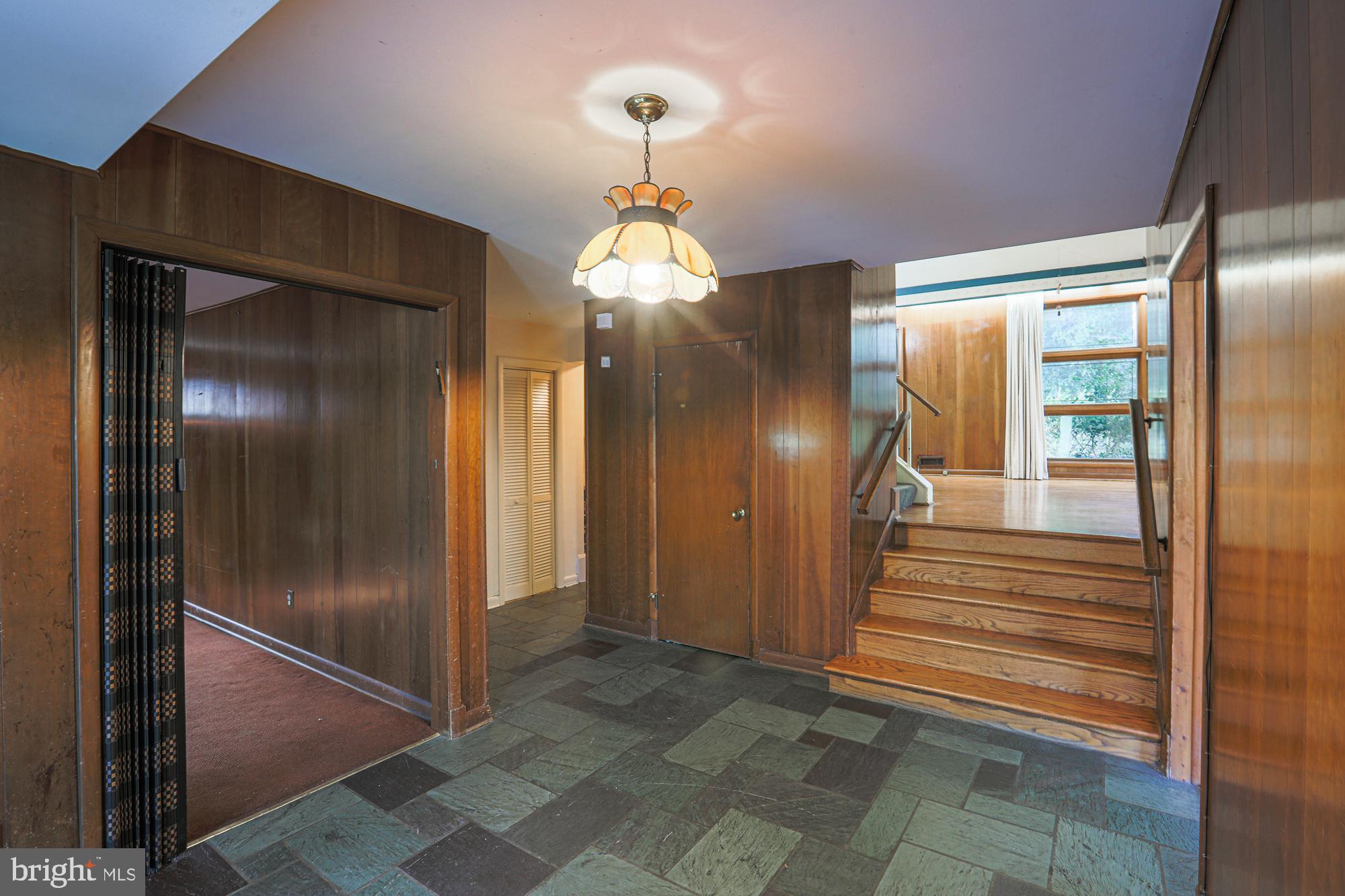 MEADOWOOD - Residential