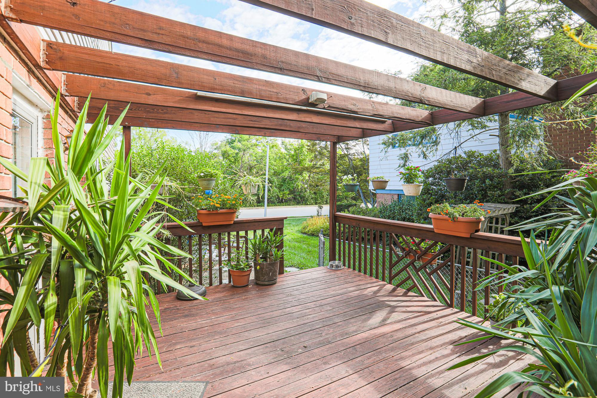 MEADOWOOD - Residential