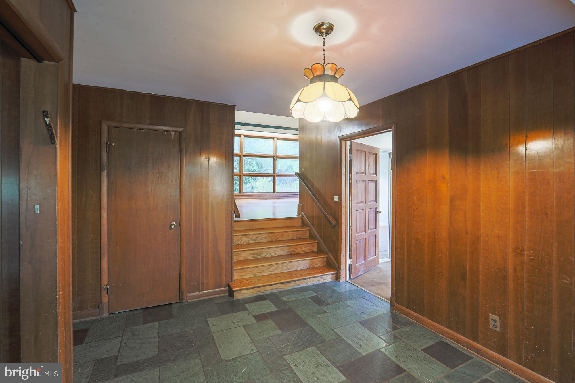 MEADOWOOD - Residential