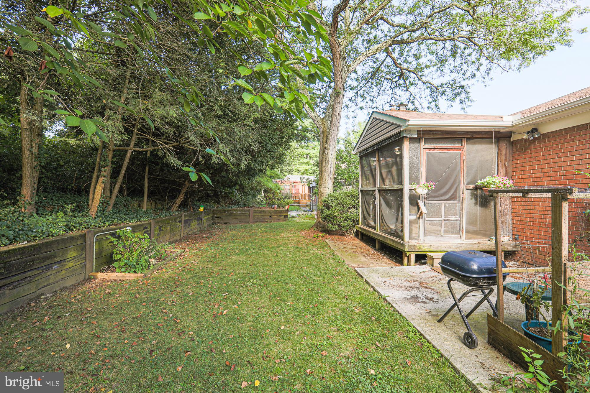 MEADOWOOD - Residential