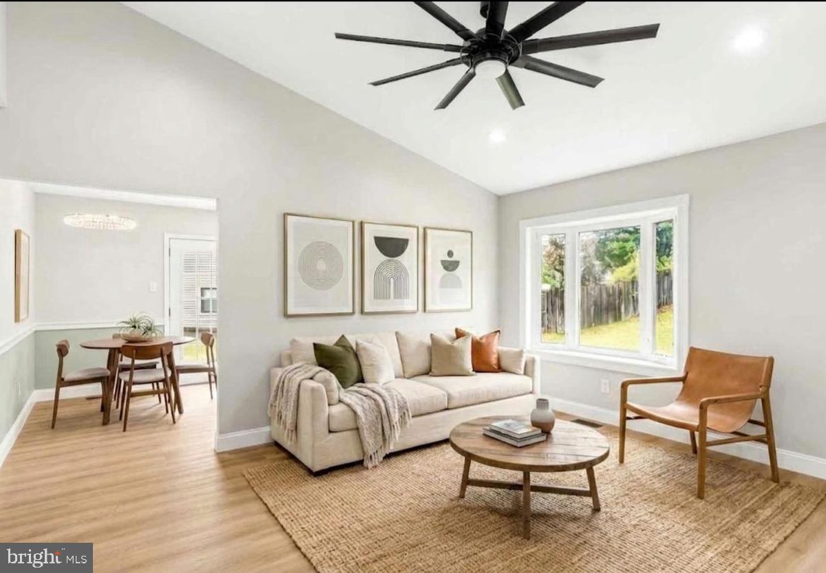 48 PERSHING LANE