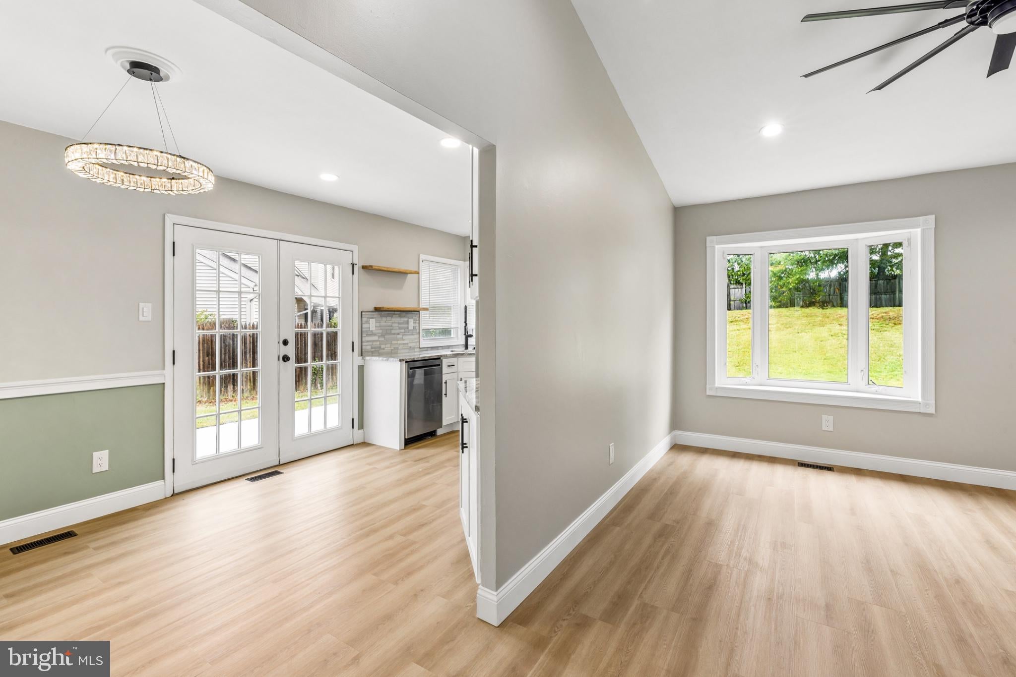48 PERSHING LANE