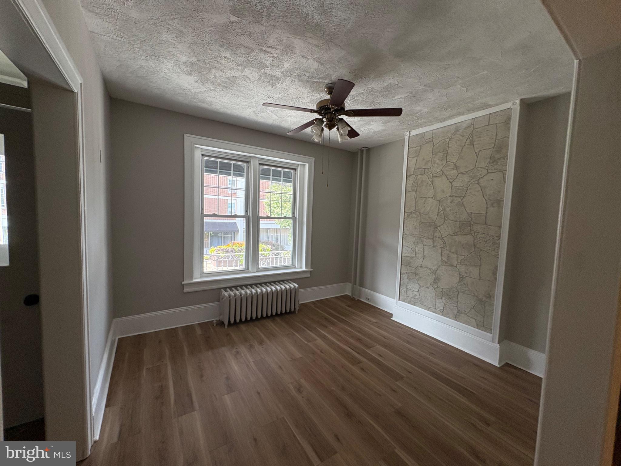 517 W NORWEGIAN STREET