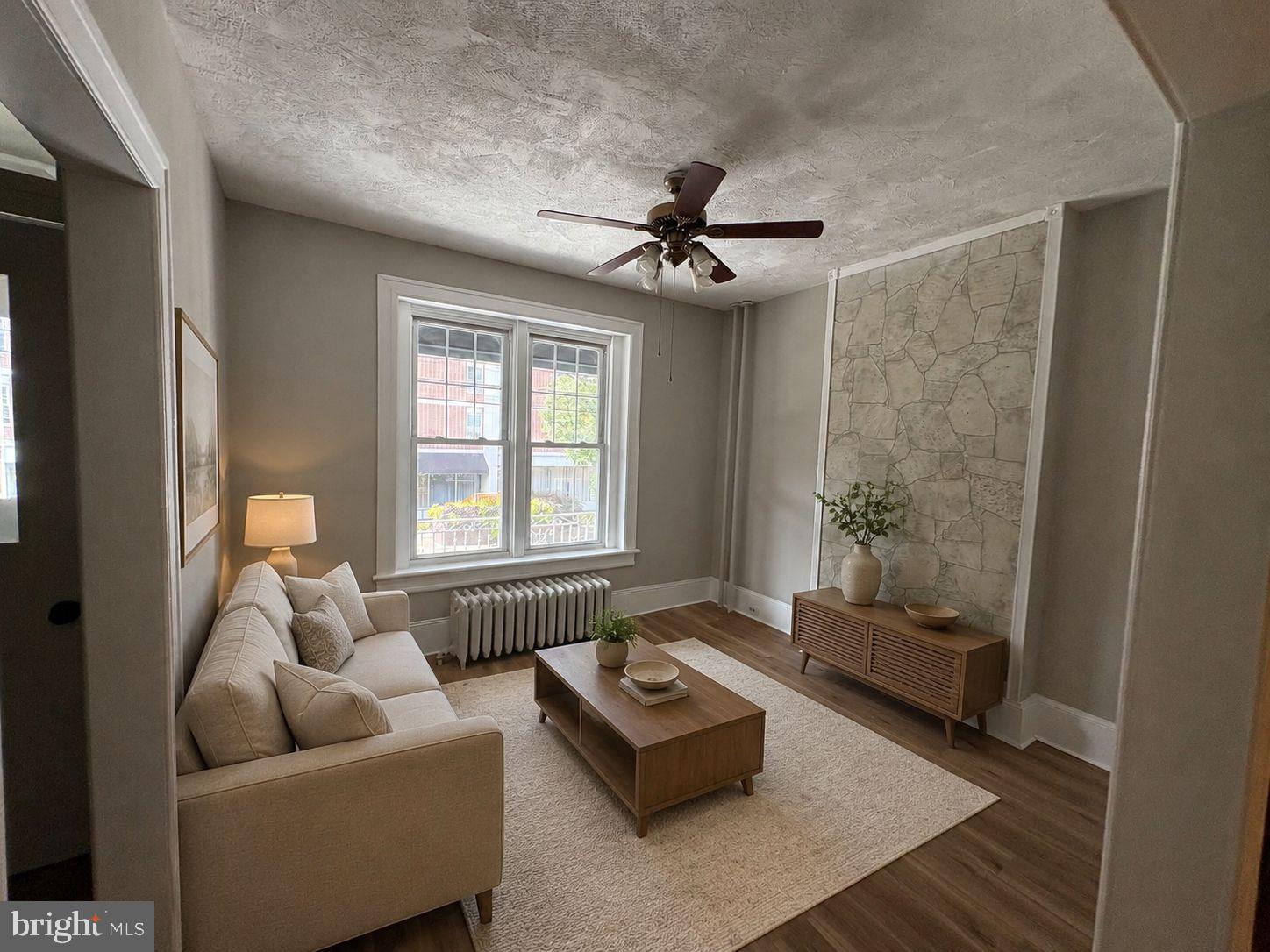517 W NORWEGIAN STREET