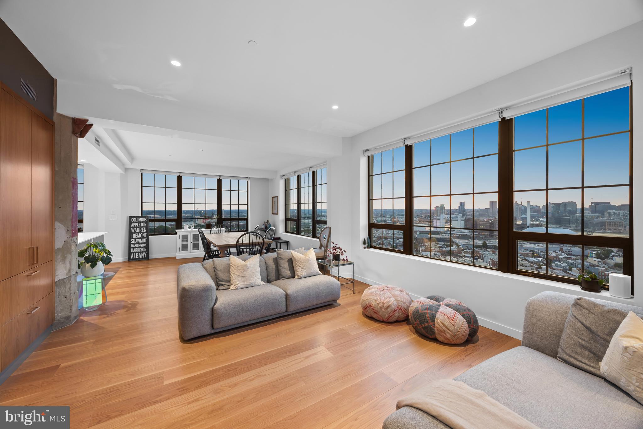 LOCUST POINT - Residential