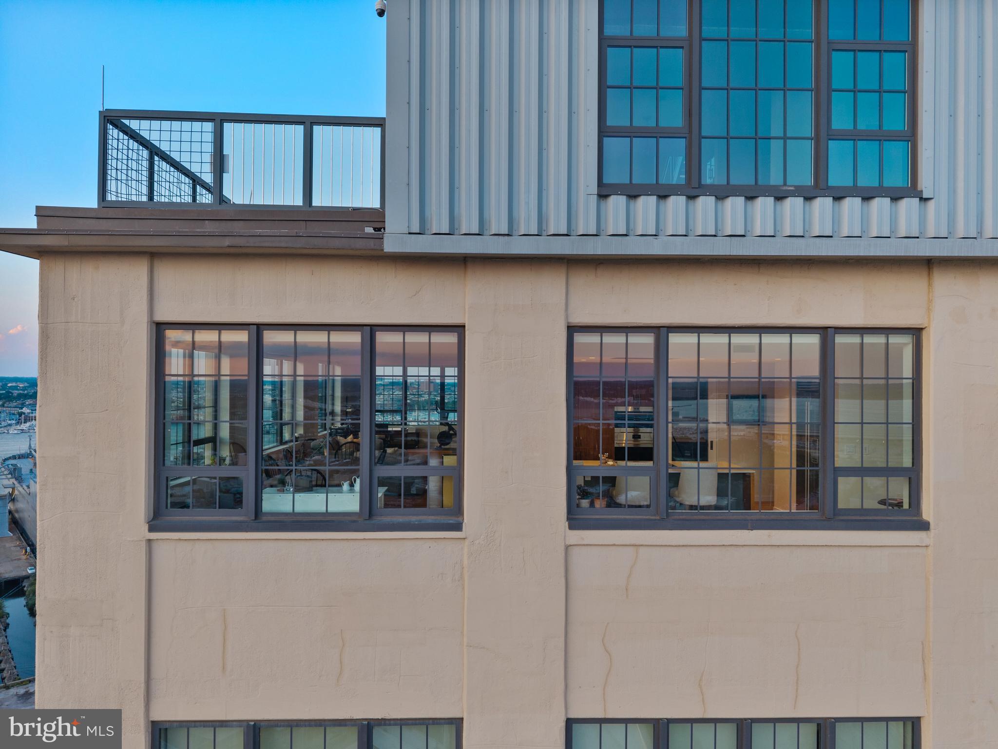LOCUST POINT - Residential
