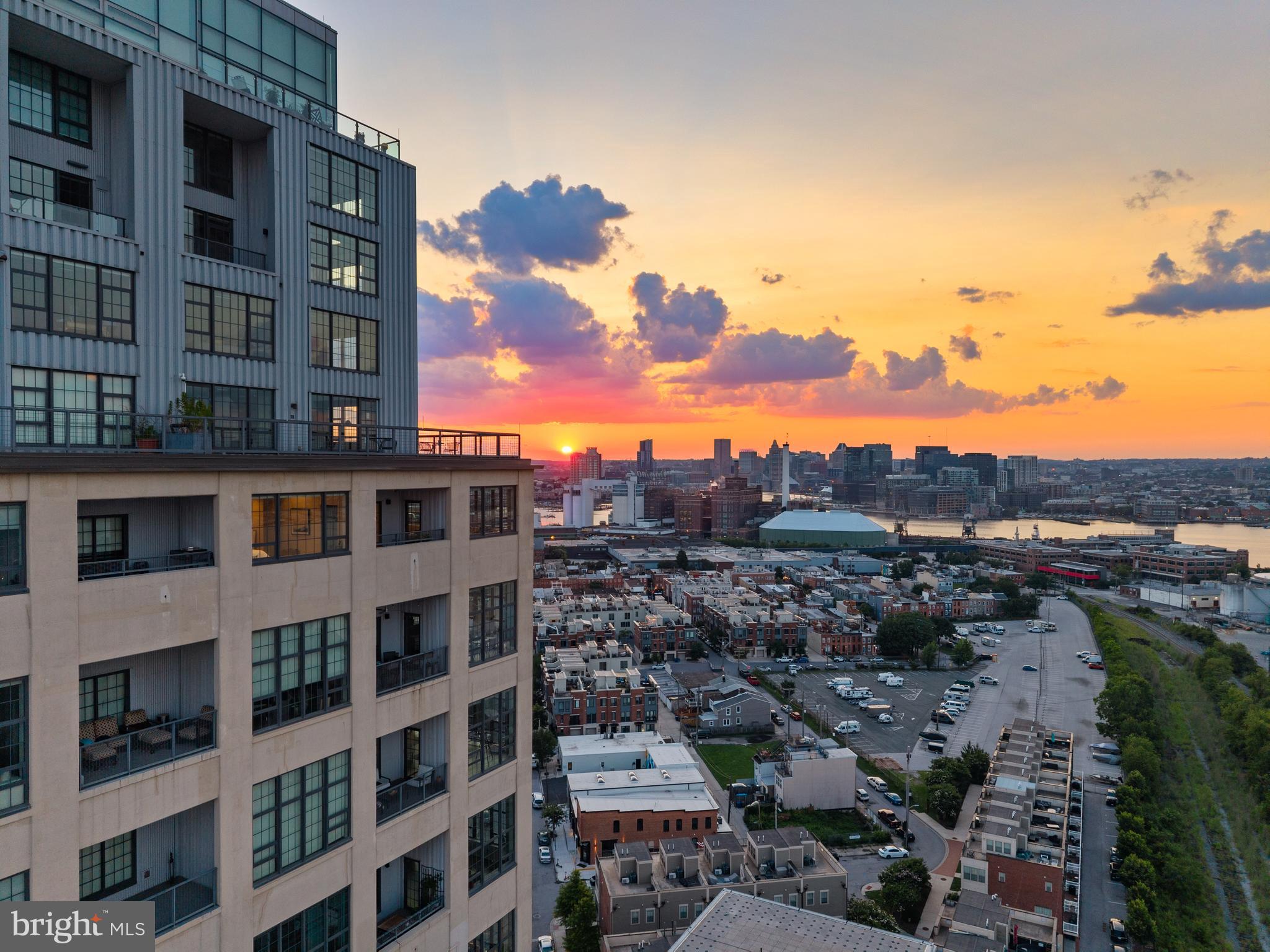 LOCUST POINT - Residential
